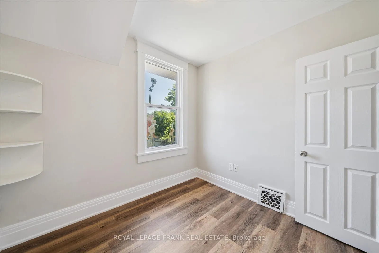 159 Agnes Street