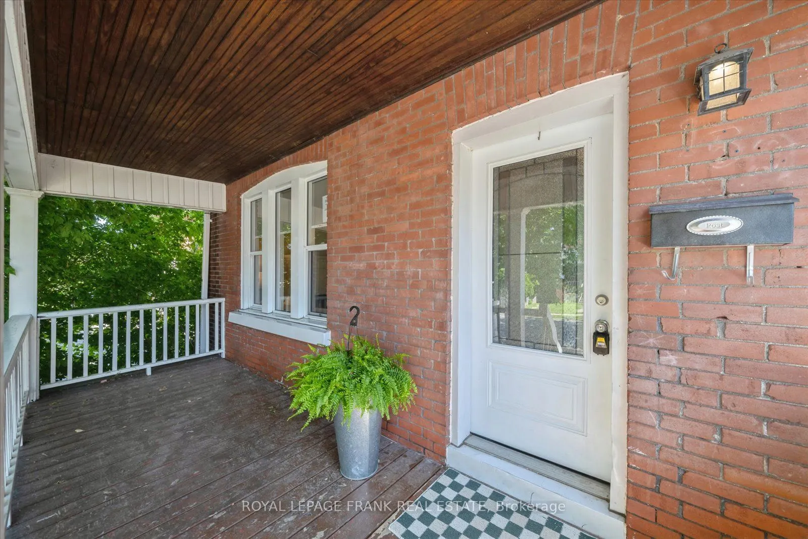 159 Agnes Street