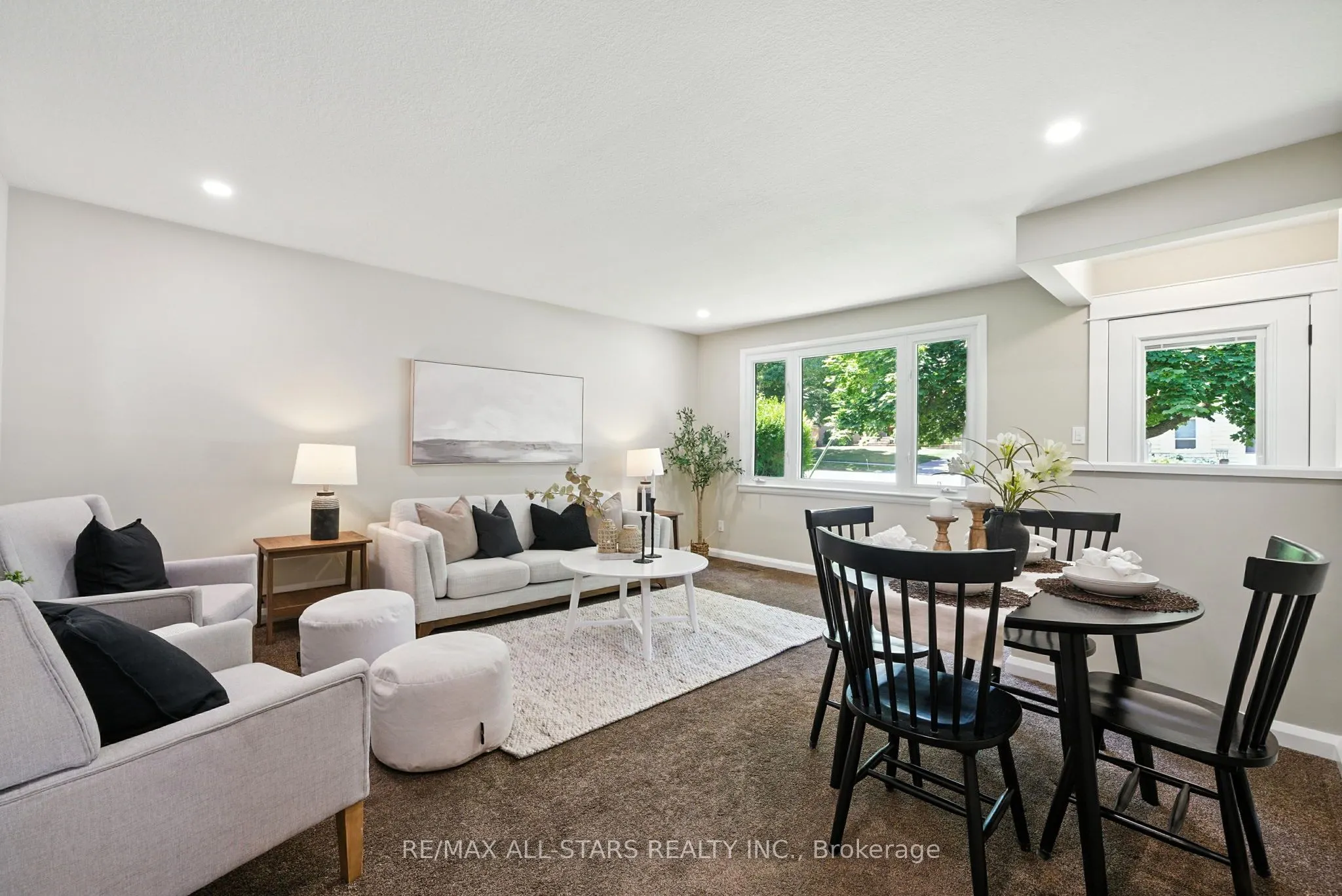 307 Cochrane Street