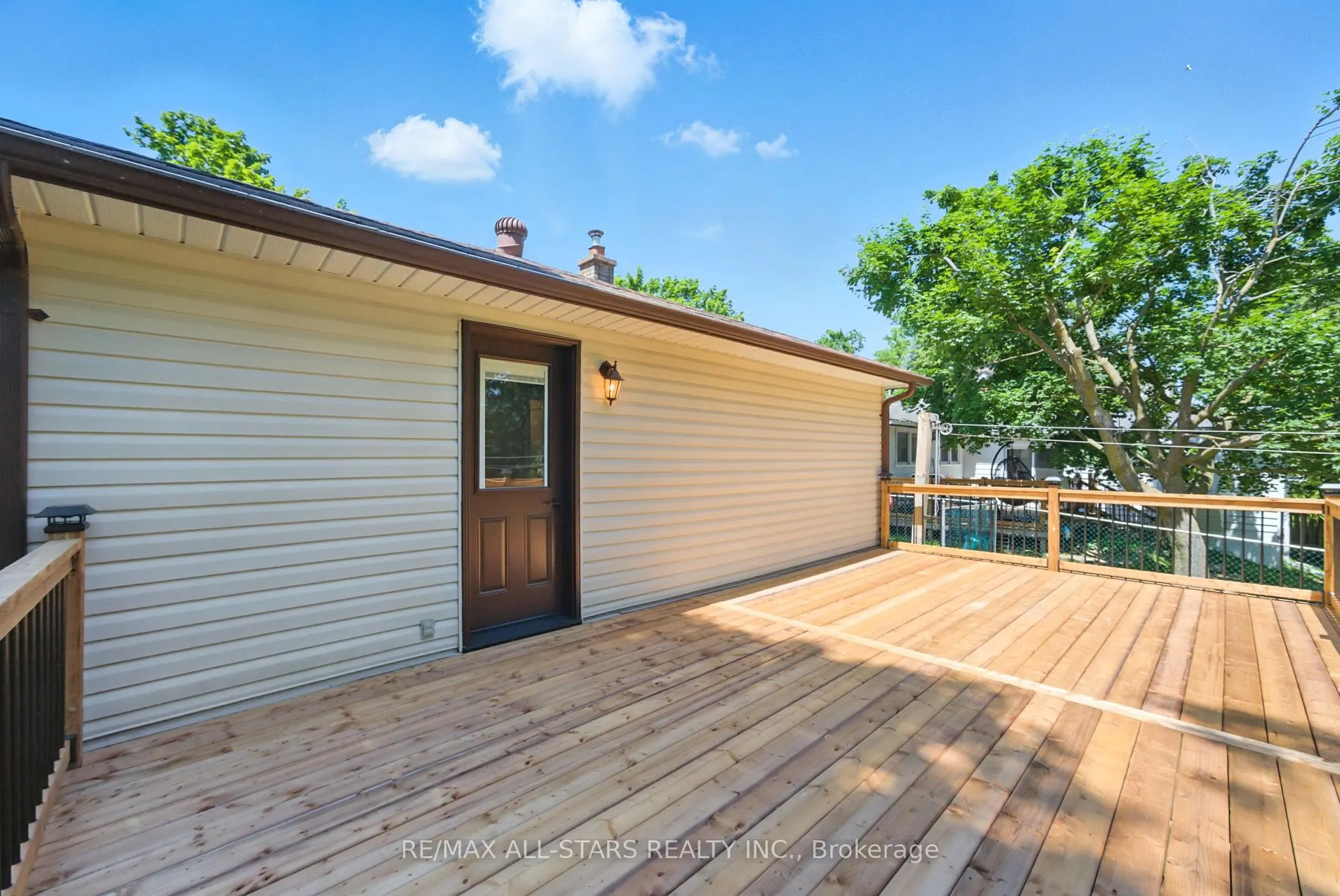 307 Cochrane Street