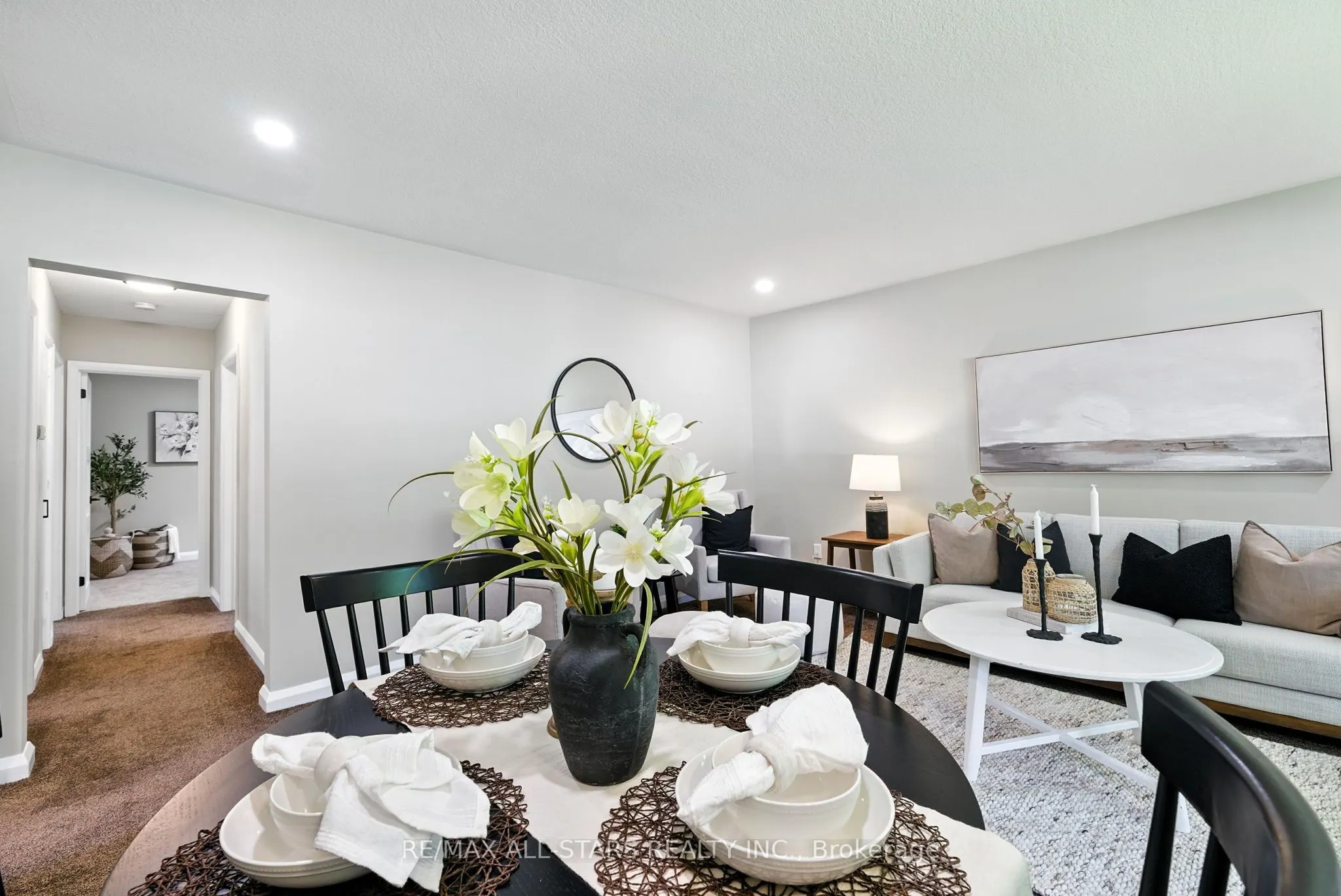307 Cochrane Street