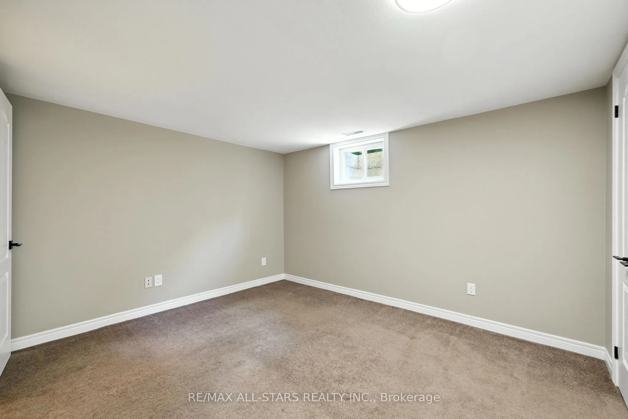 307 Cochrane Street