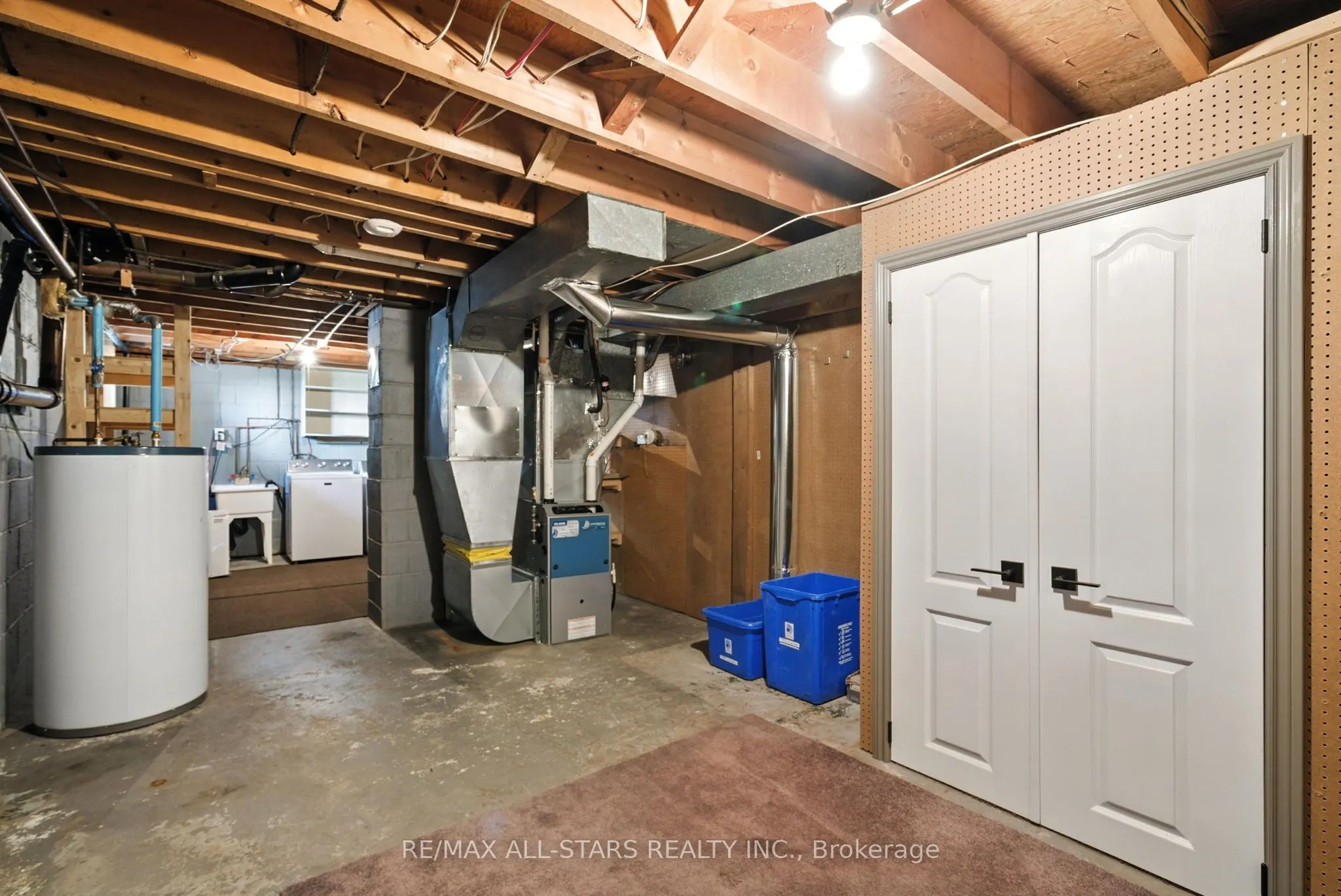 307 Cochrane Street