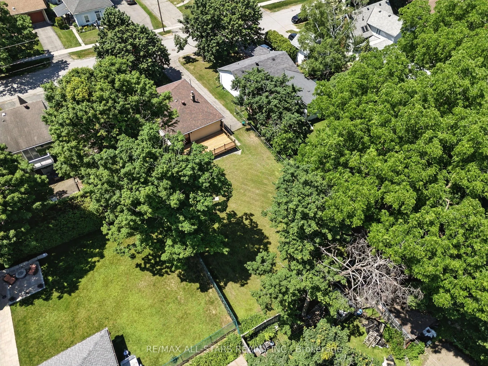 307 Cochrane Street