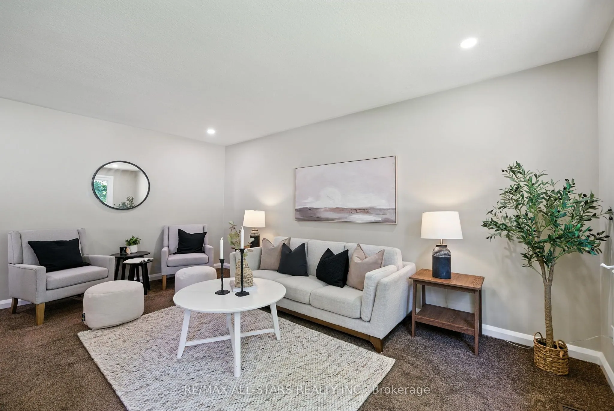 307 Cochrane Street