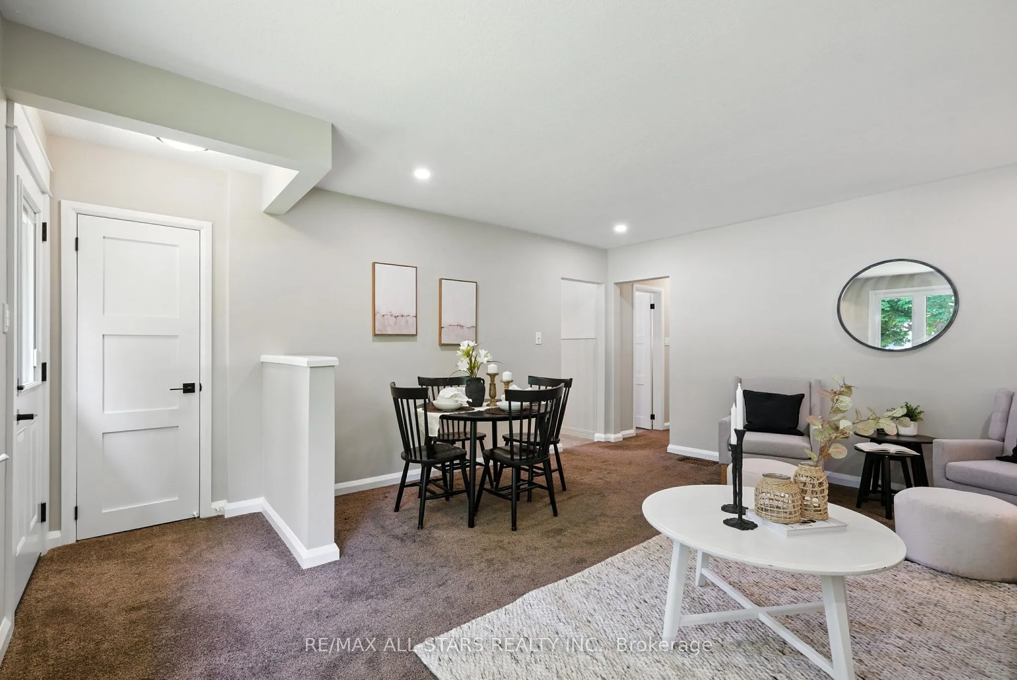 307 Cochrane Street