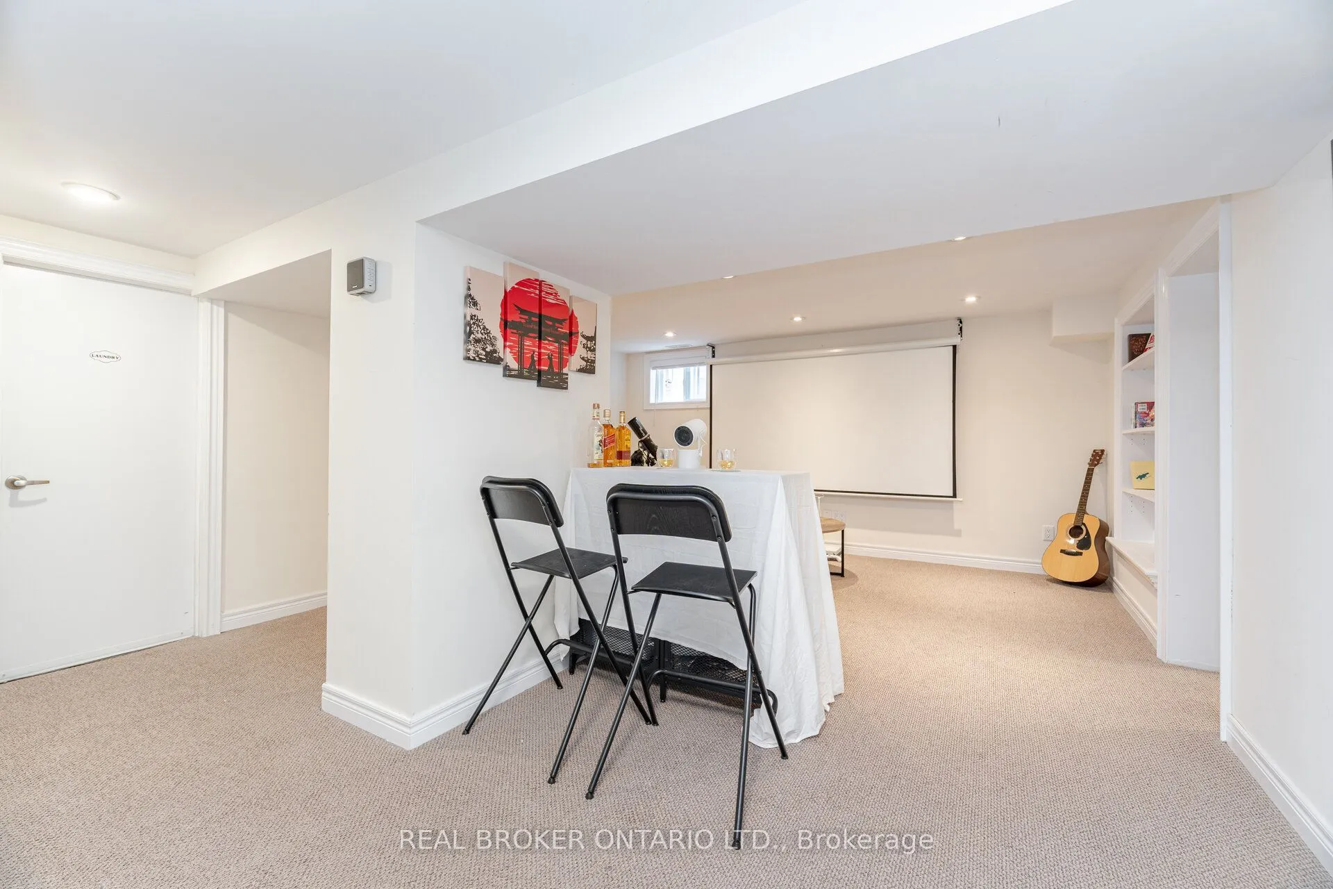 18 Adanac Drive