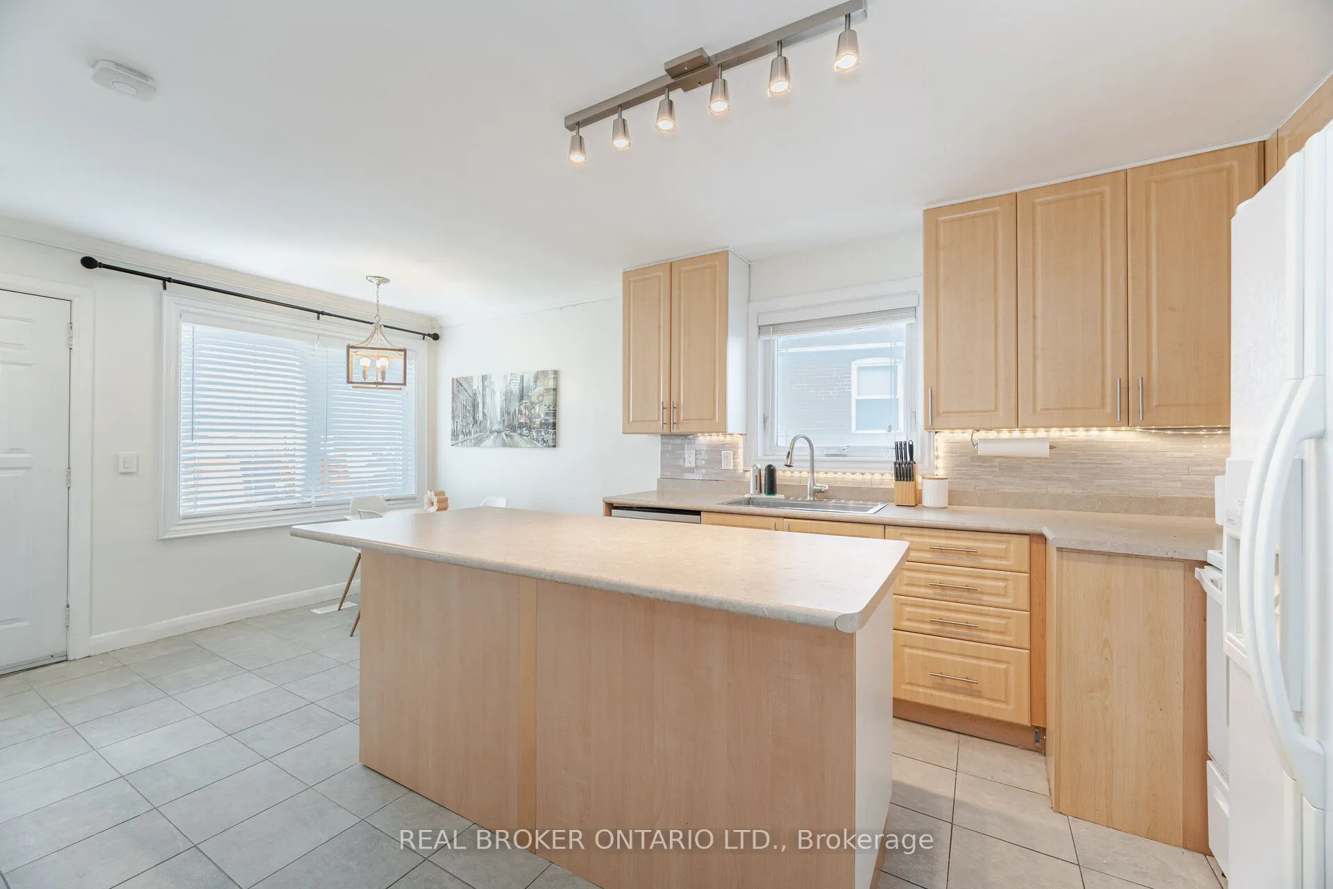 18 Adanac Drive