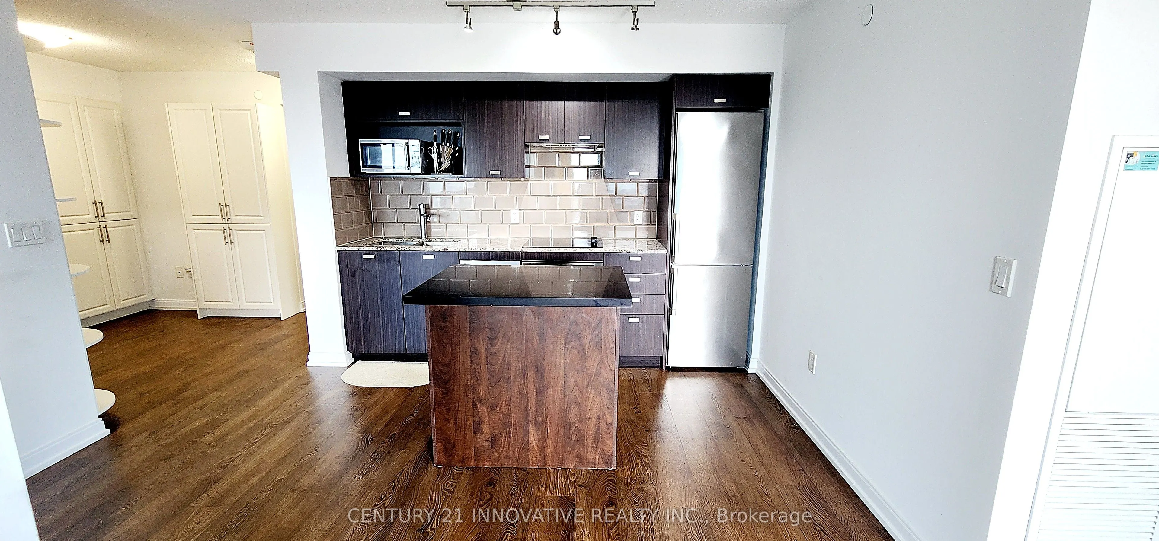 275 Village Green Square, #2616