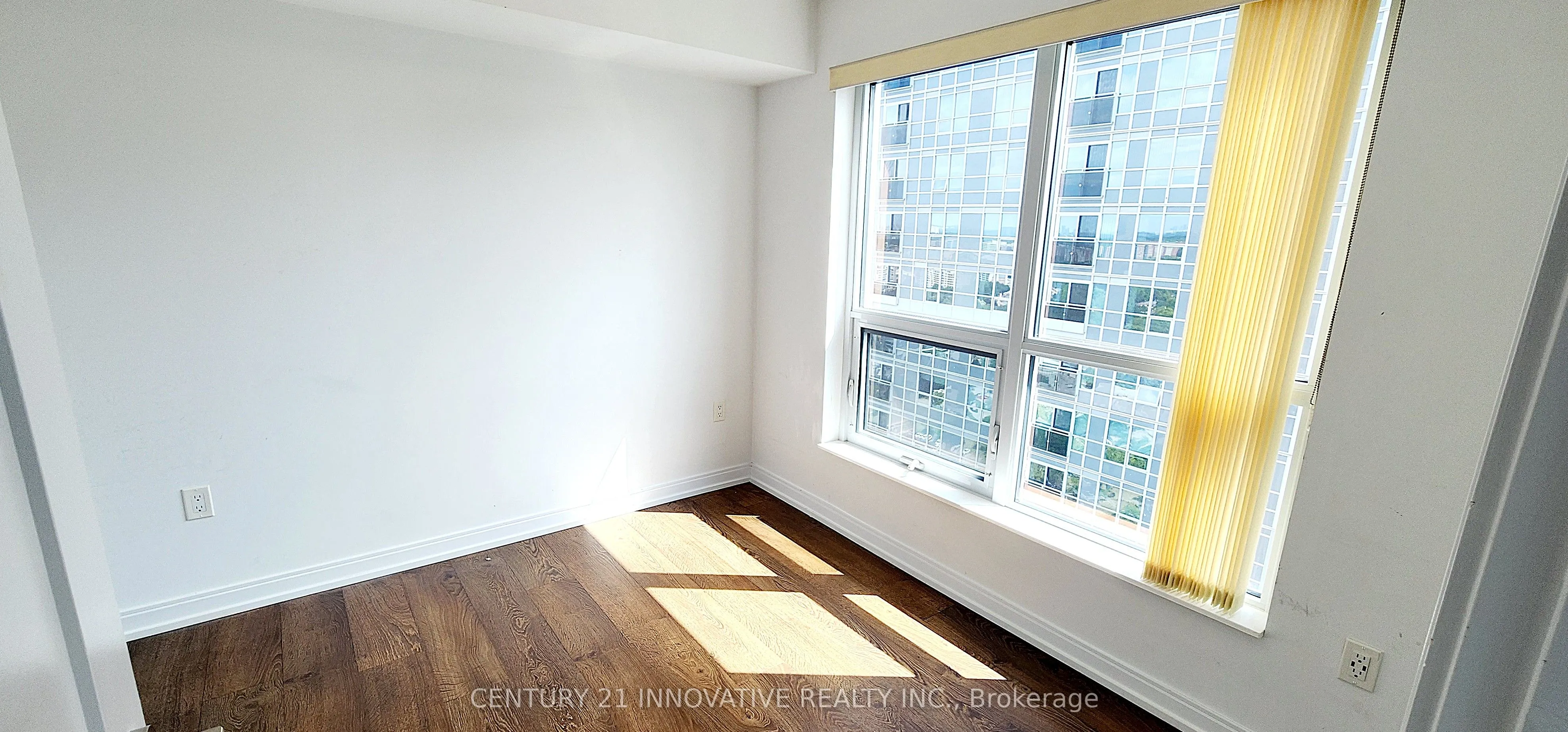 275 Village Green Square, #2616