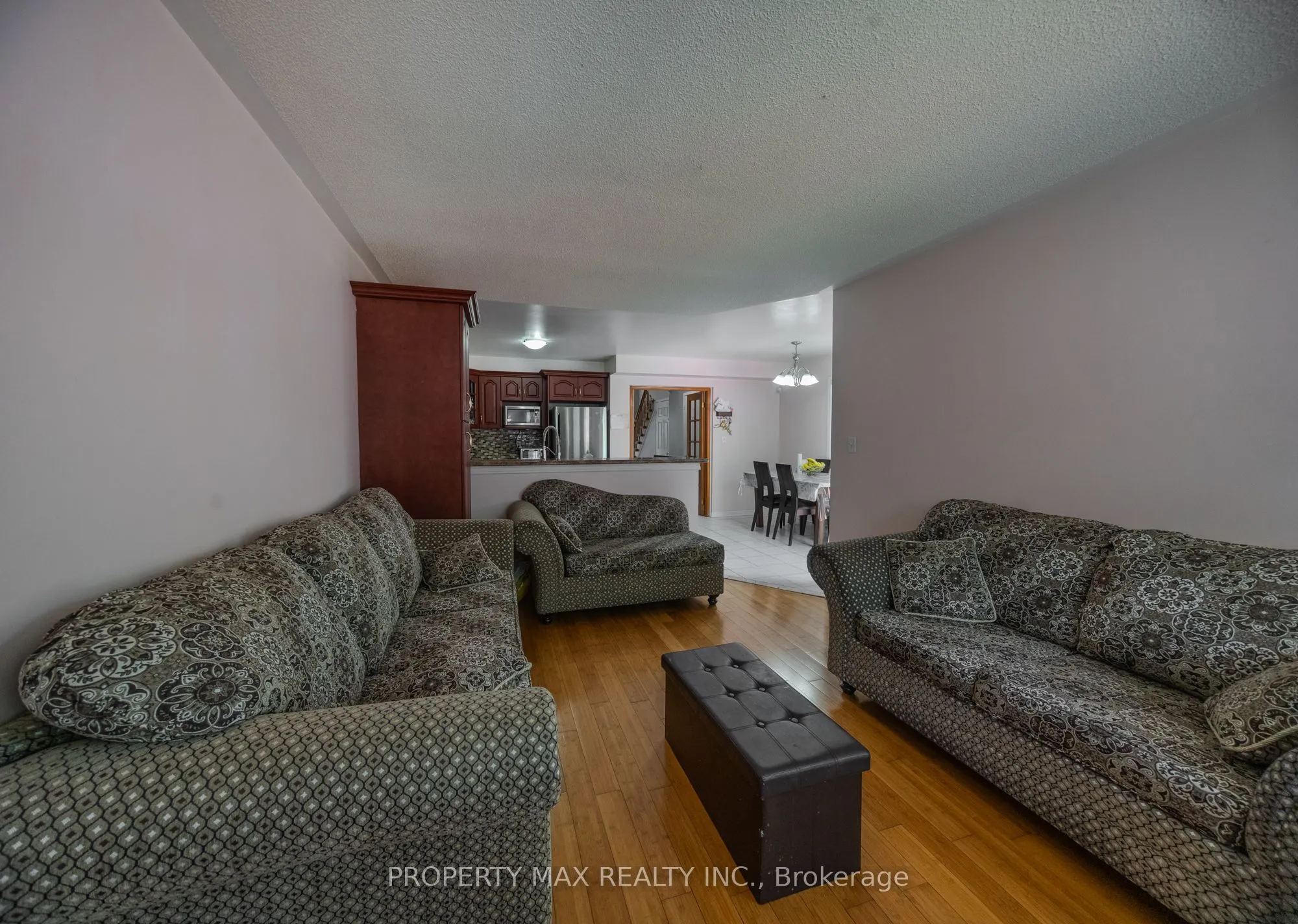 84 Bridlegrove Drive