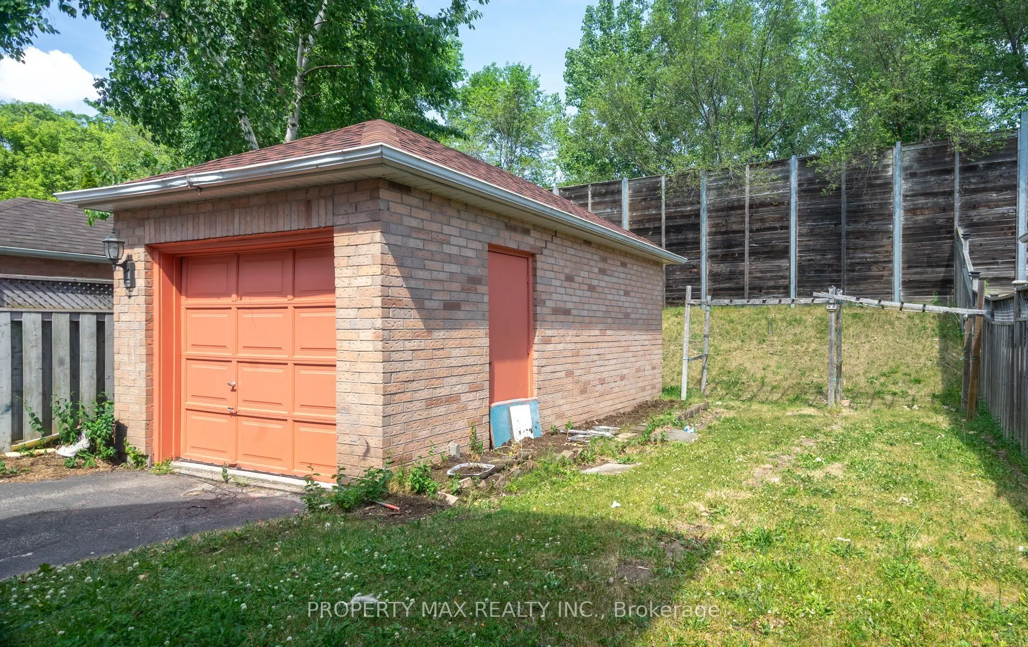 84 Bridlegrove Drive