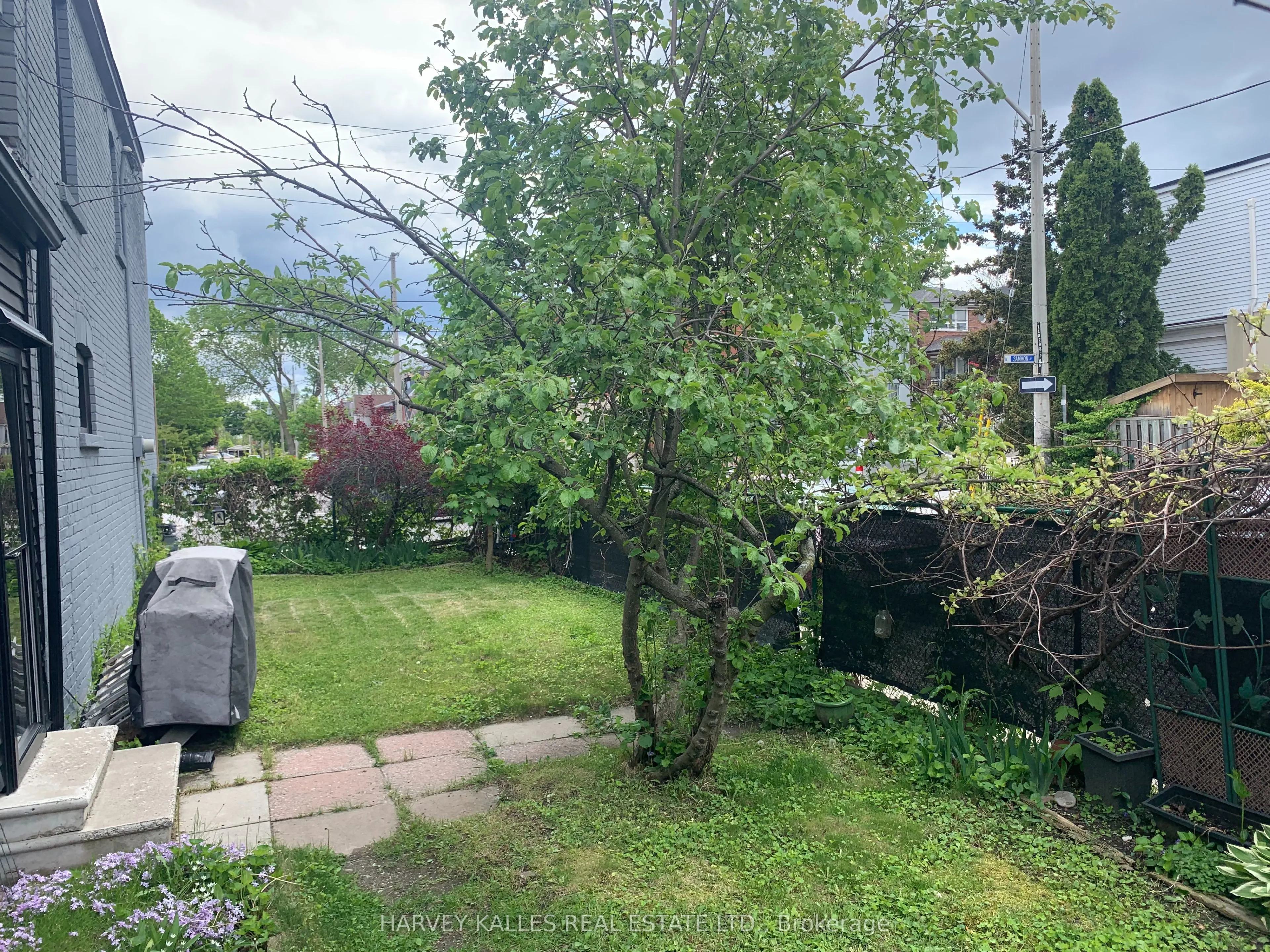256 Sammon Avenue