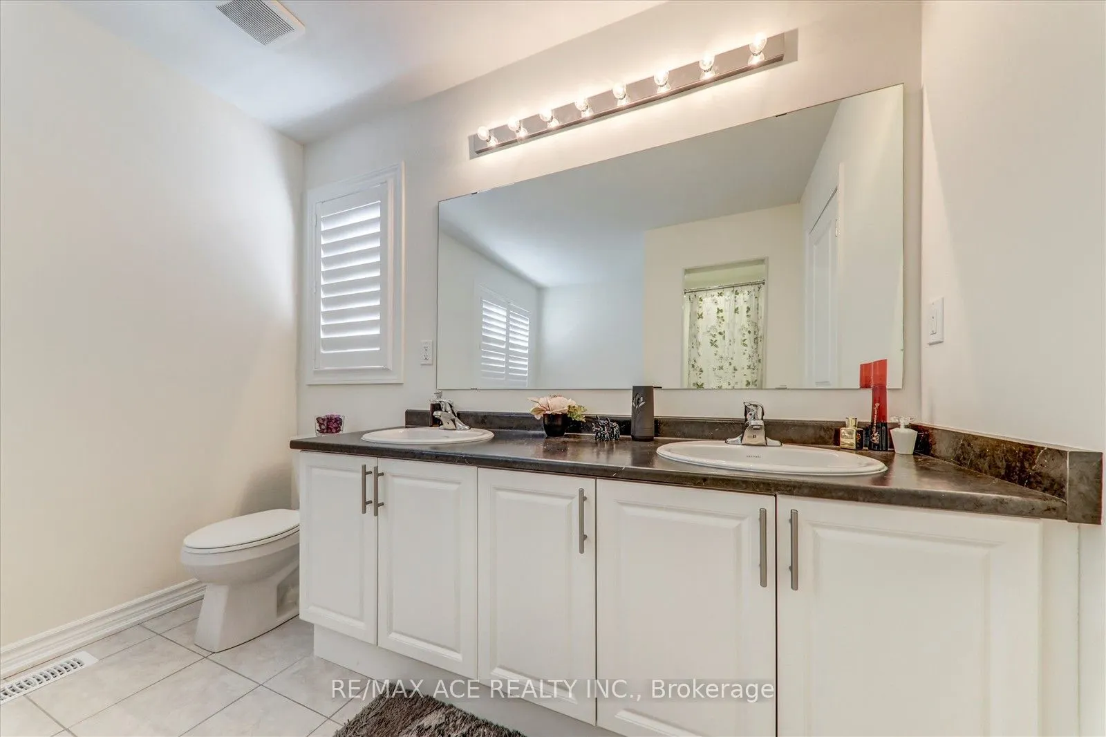 1152 Skyridge Boulevard