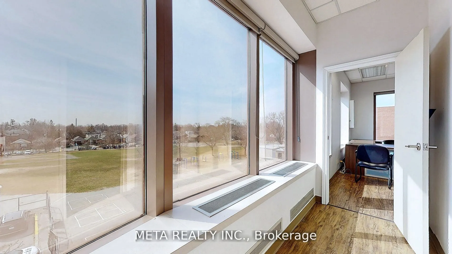 840 Coxwell Avenue, #304B