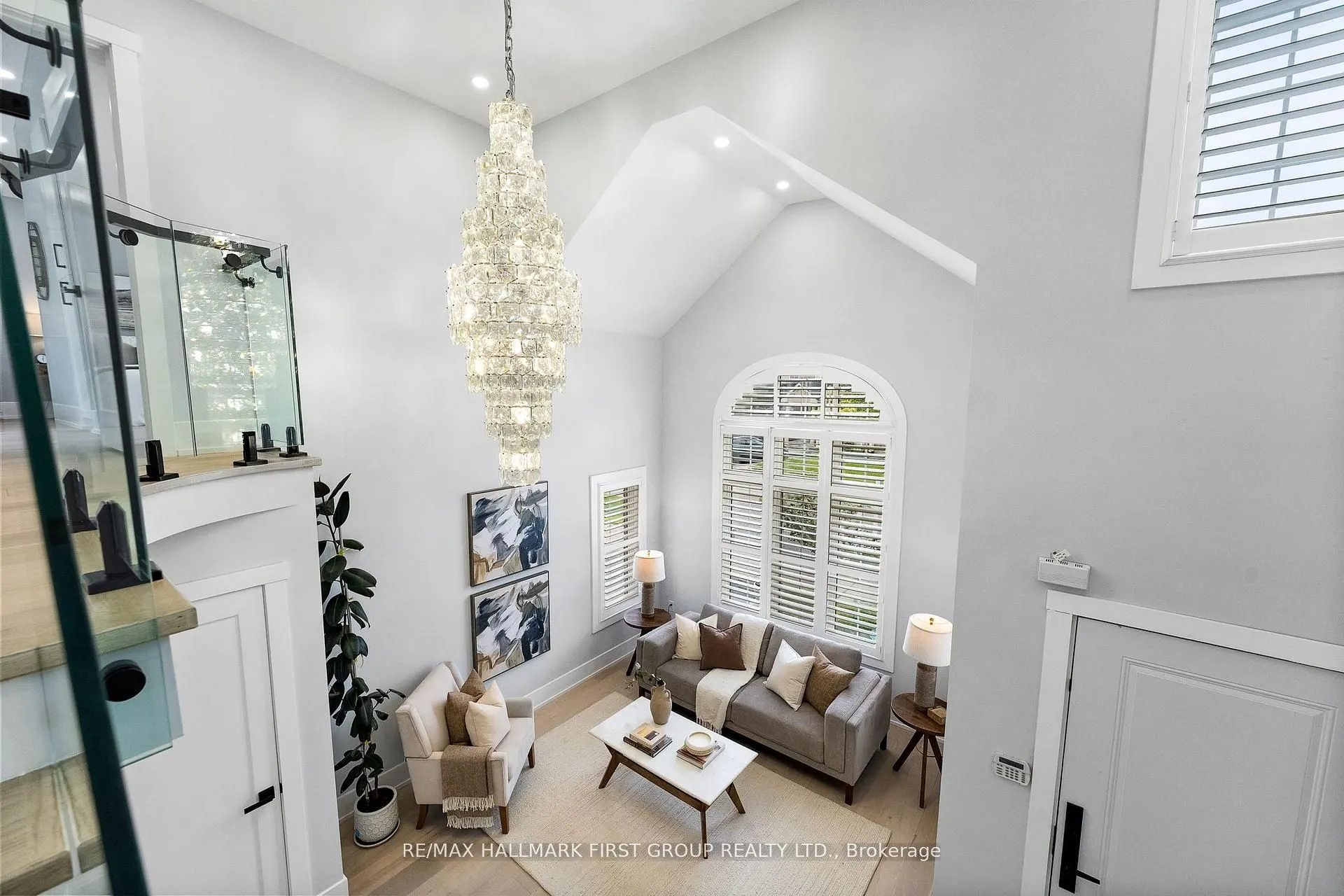 24 Grainger Crescent