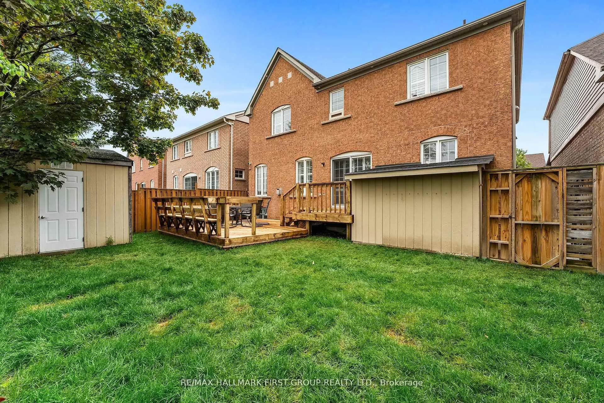 24 Grainger Crescent