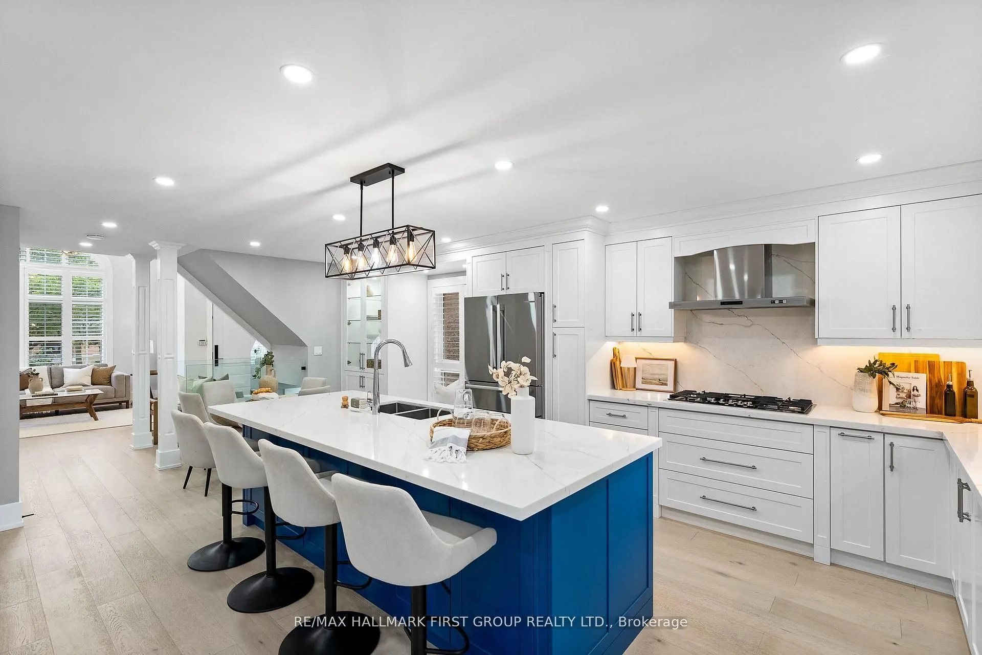 24 Grainger Crescent