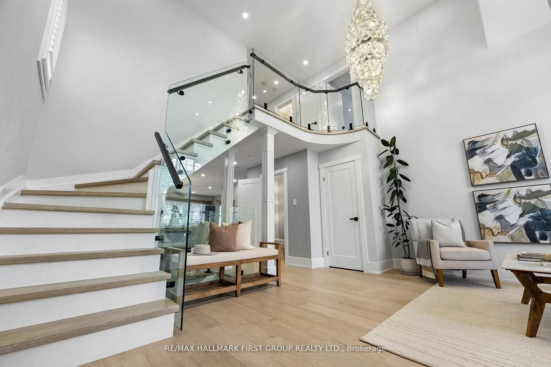 24 Grainger Crescent