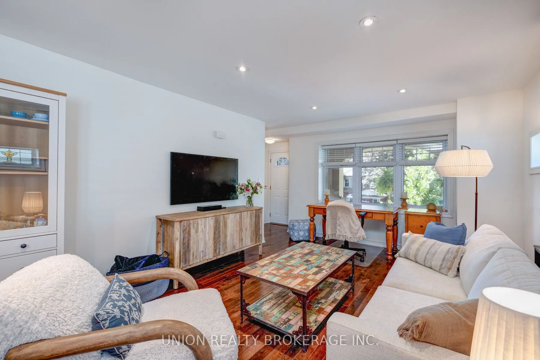11 Bonfield Avenue