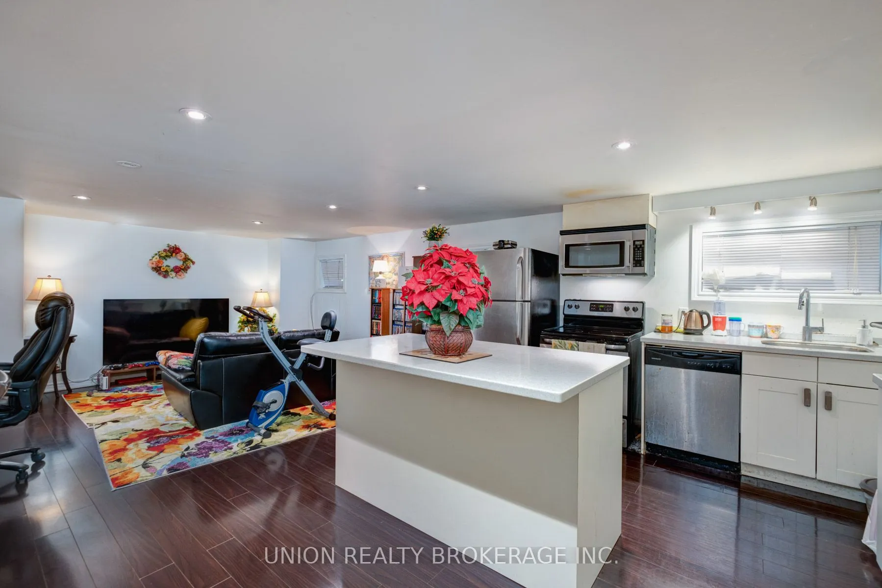 11 Bonfield Avenue