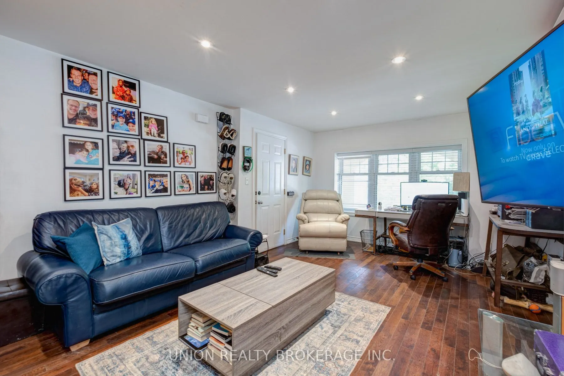 11 Bonfield Avenue
