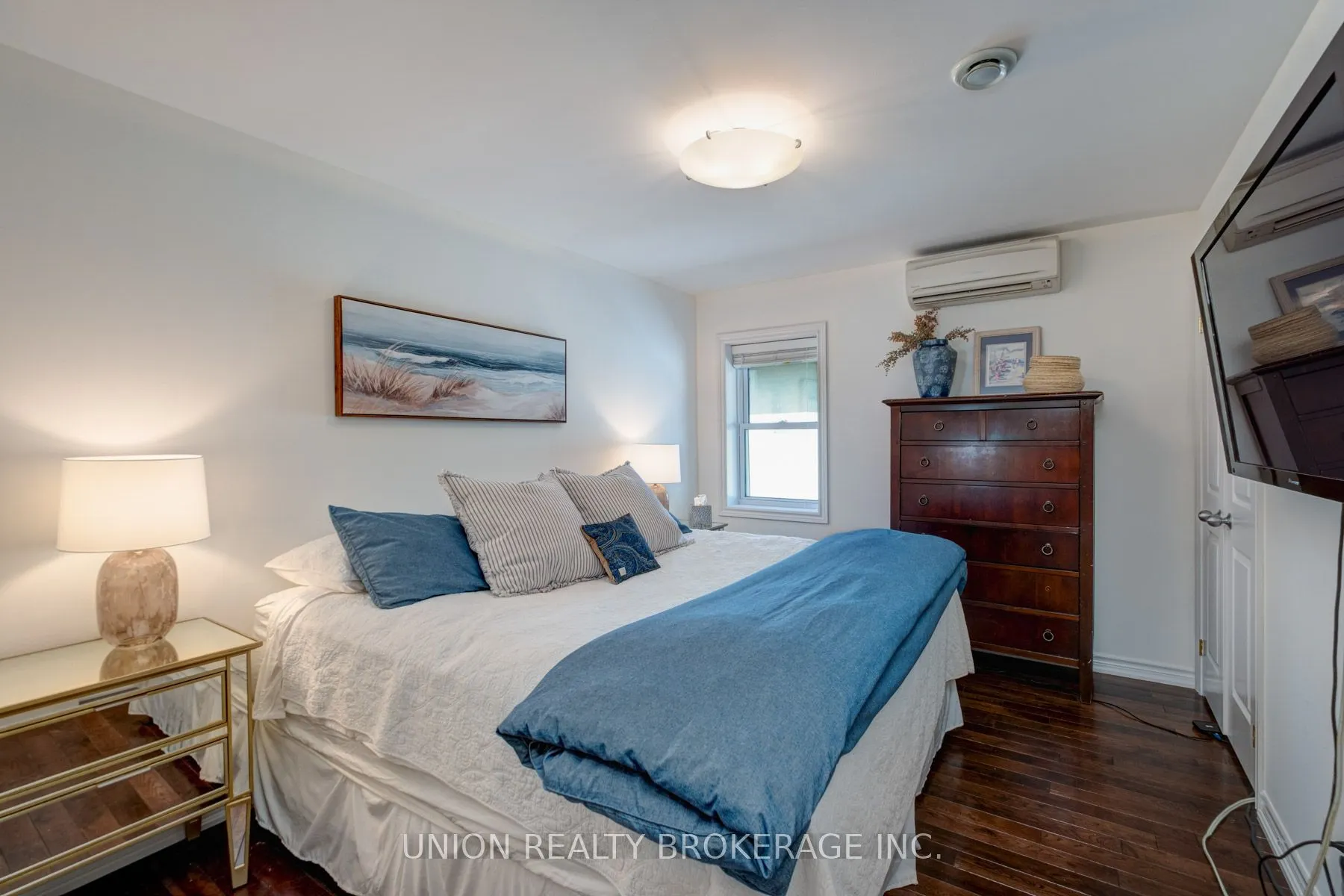 11 Bonfield Avenue