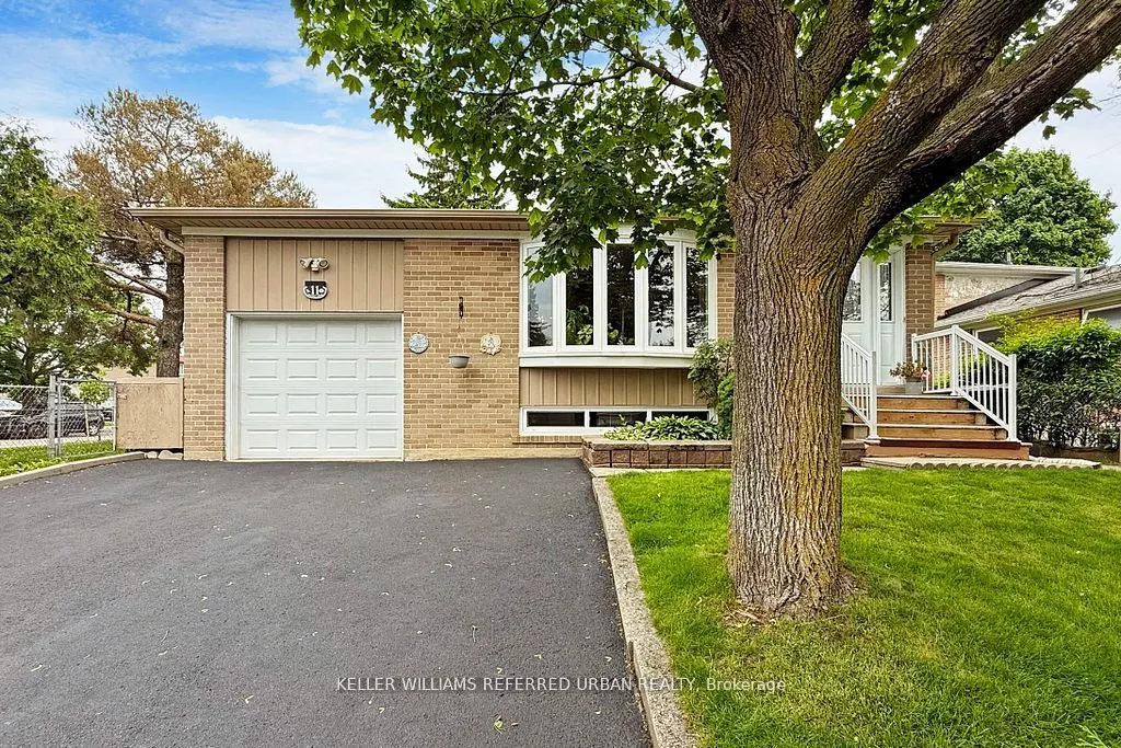 11 Midcroft Drive