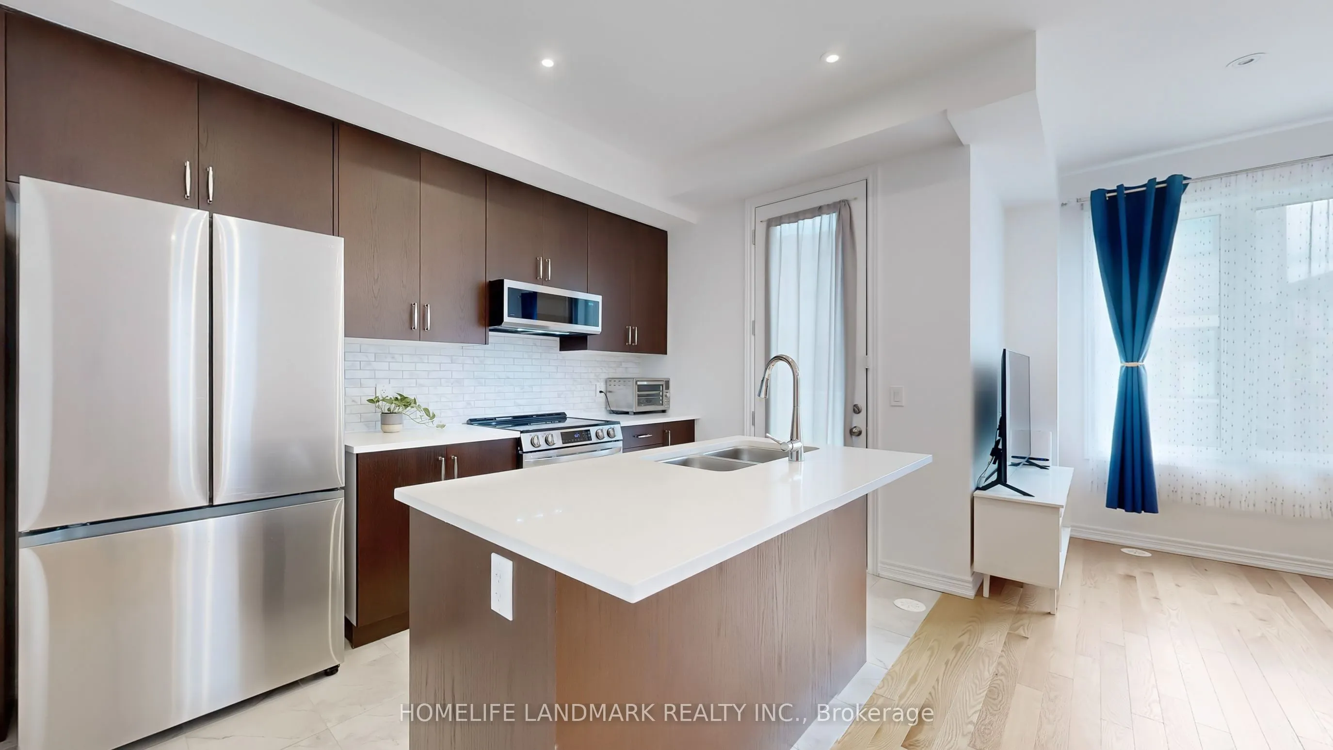62 Sorbara Way