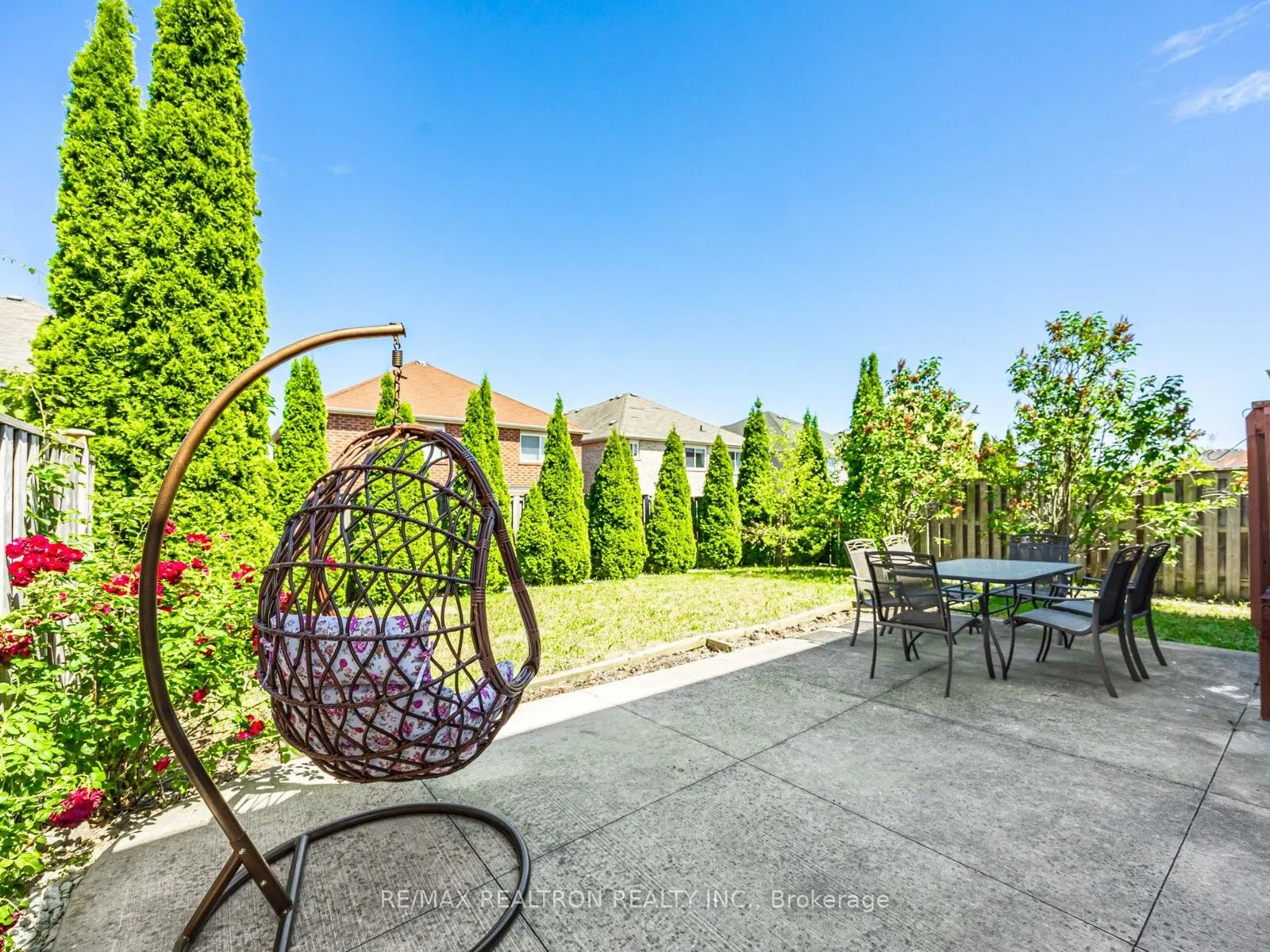 19 Clapperton Drive