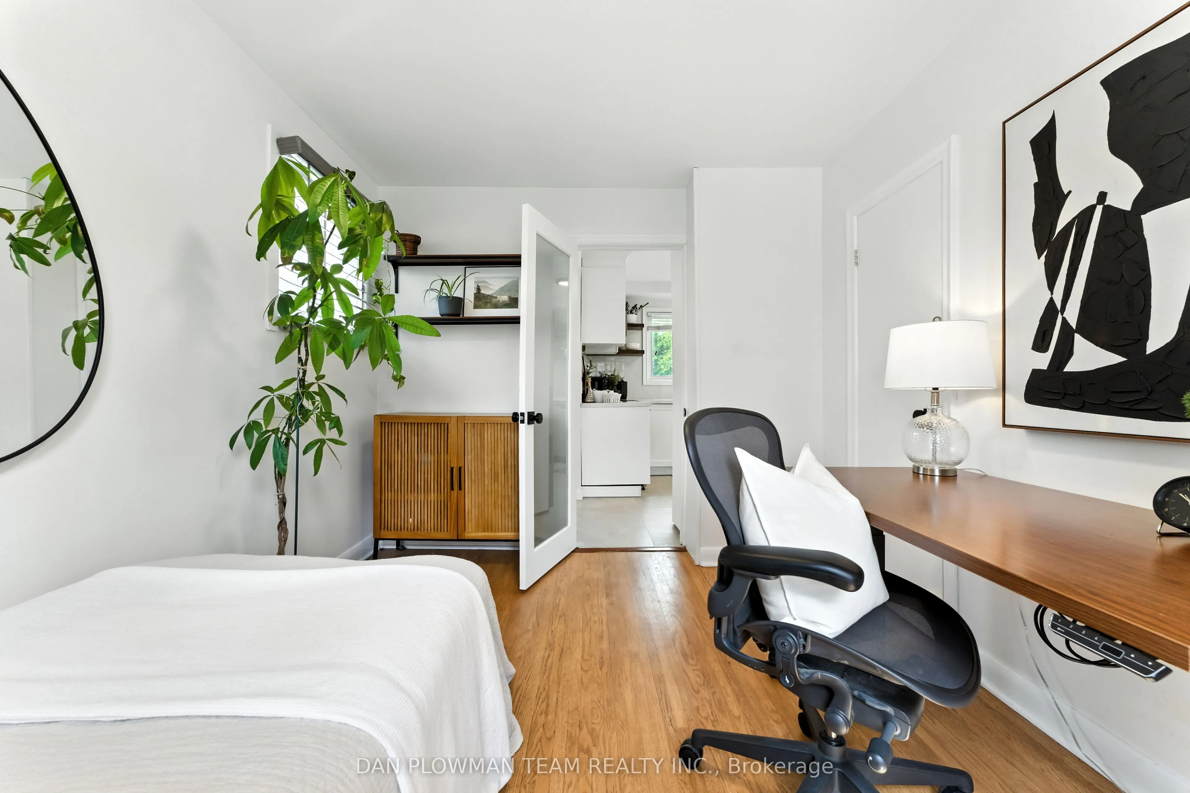 36 Forest Road