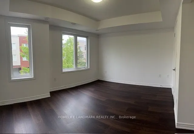 15 Heron Park Place S, #14