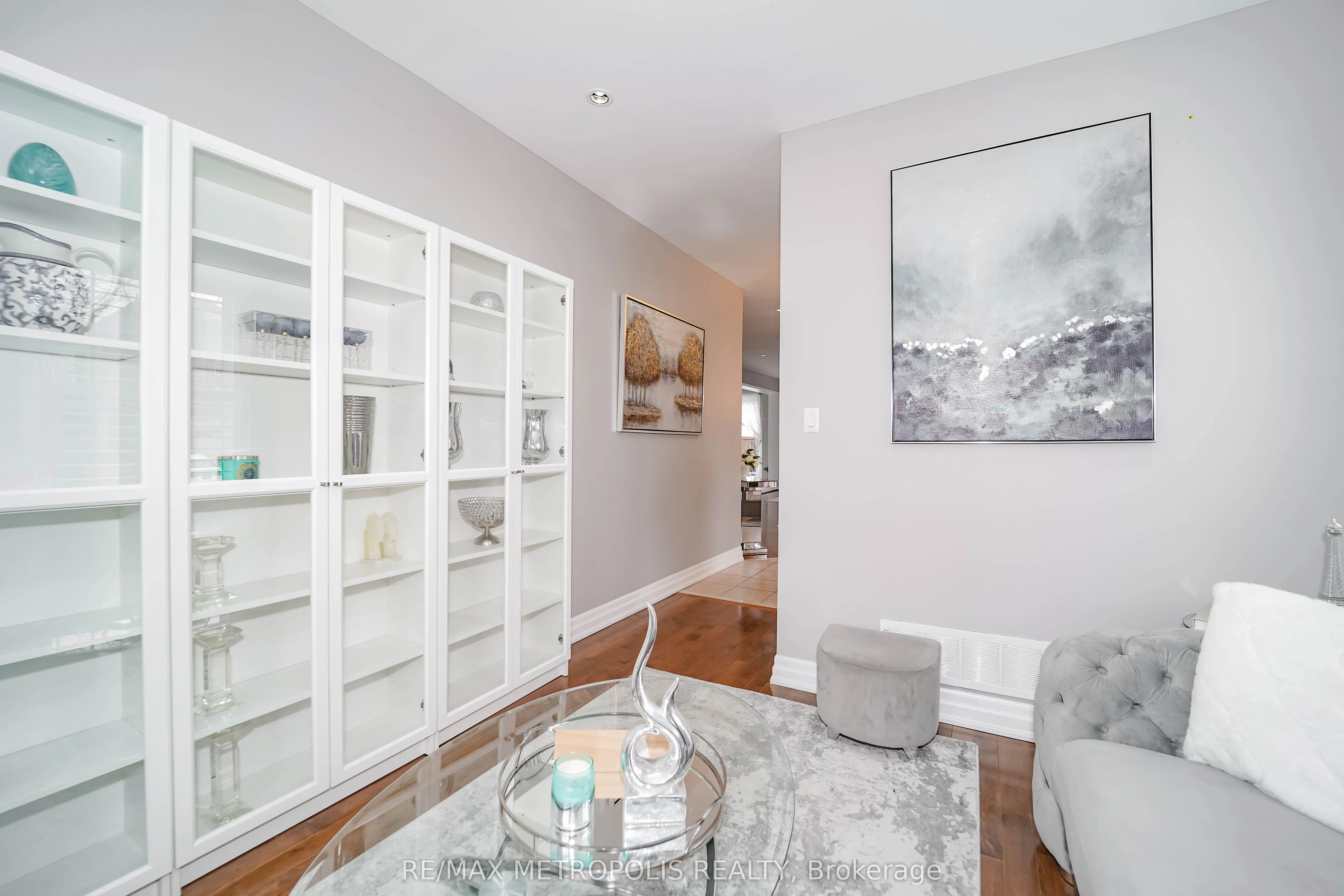 5 Whitbread Crescent