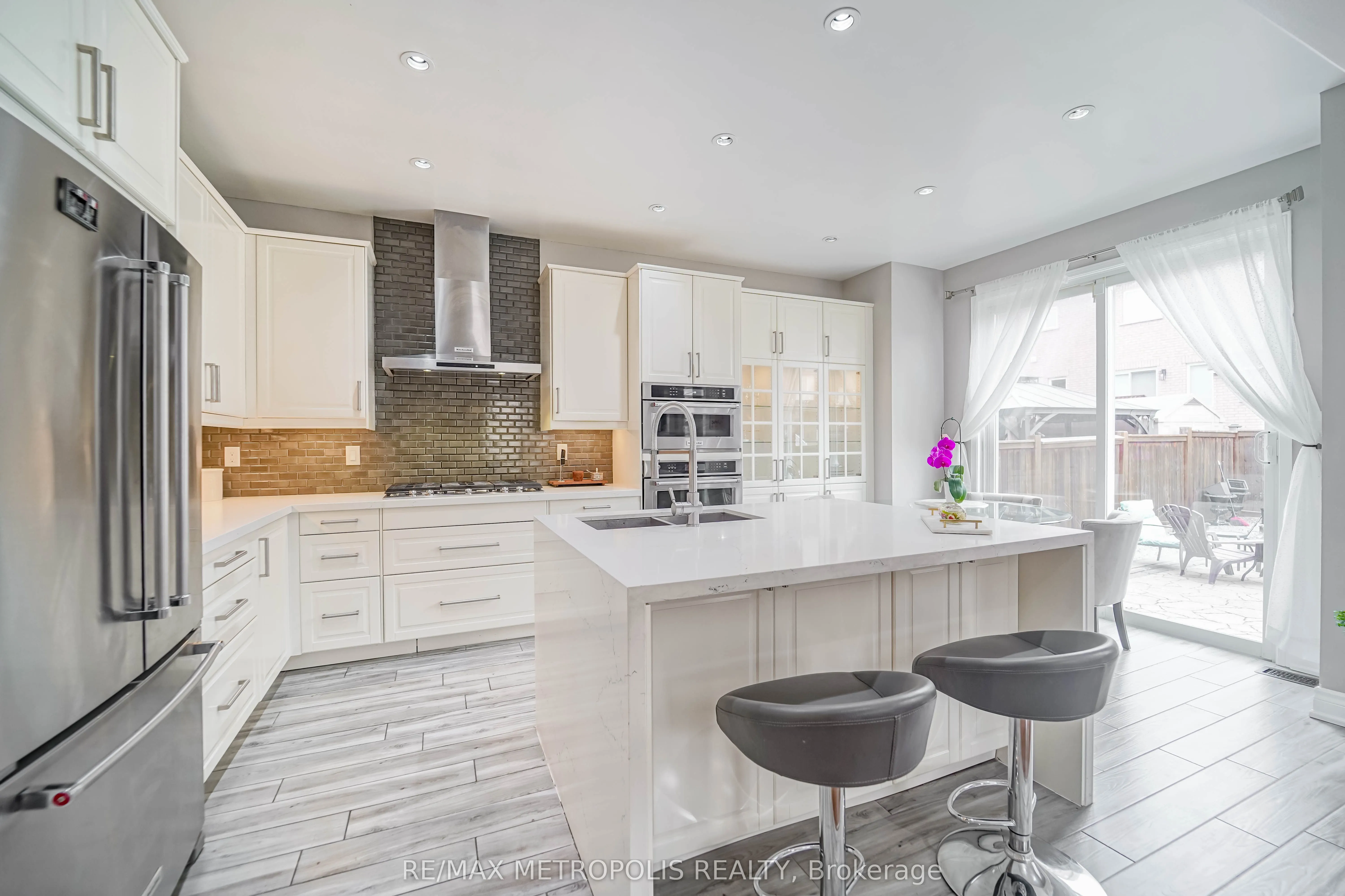 5 Whitbread Crescent