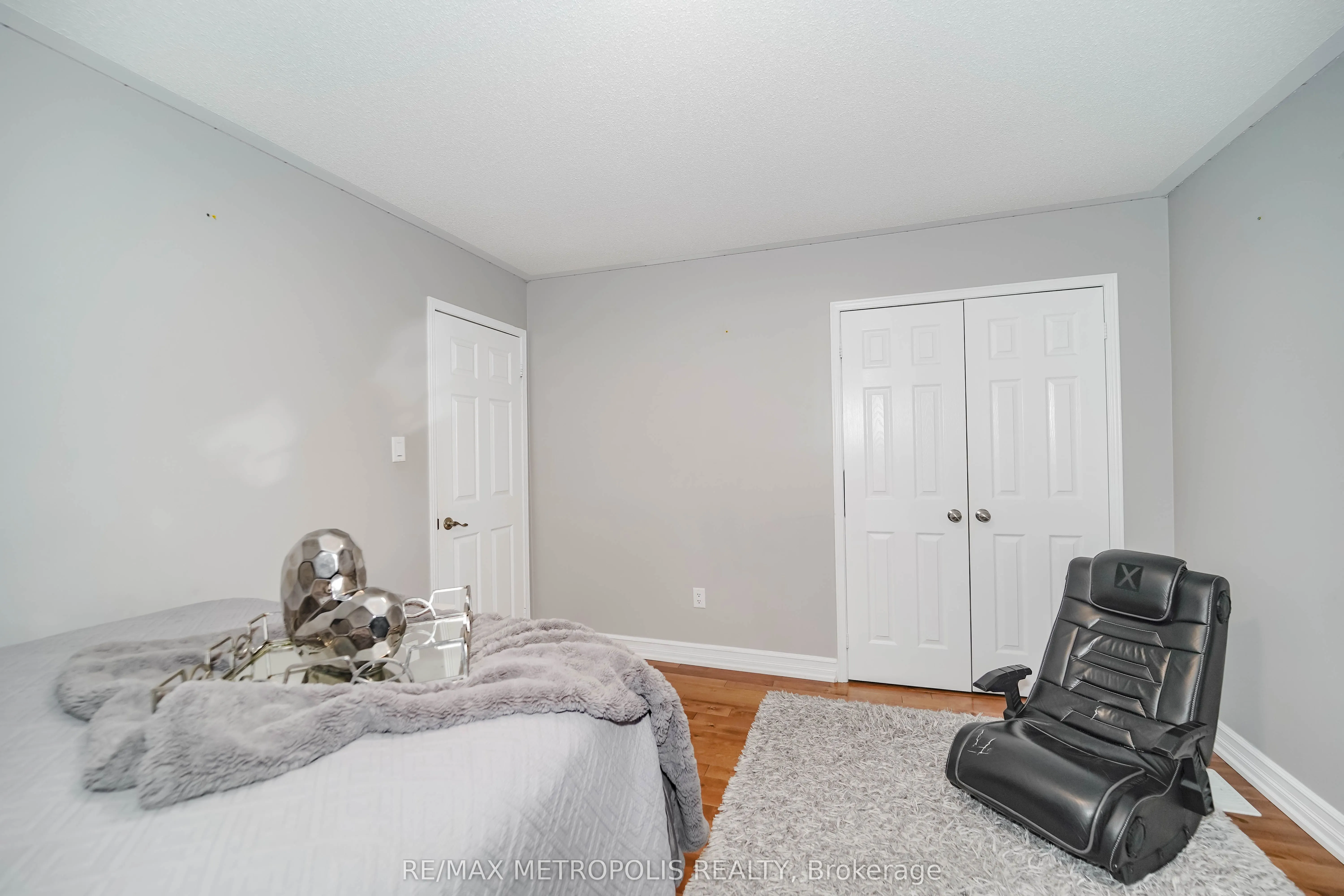 5 Whitbread Crescent