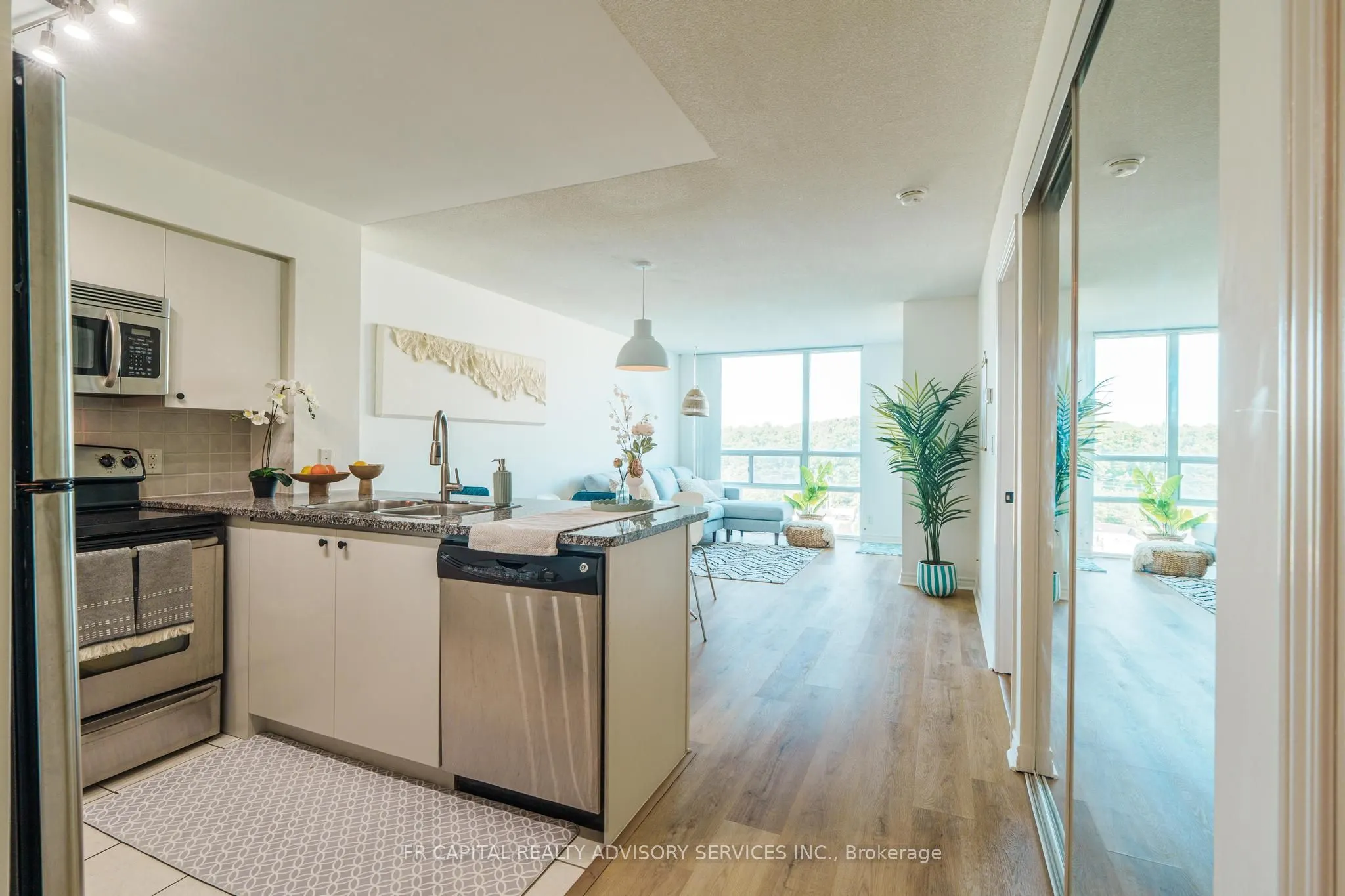68 Grangeway Avenue, #1102