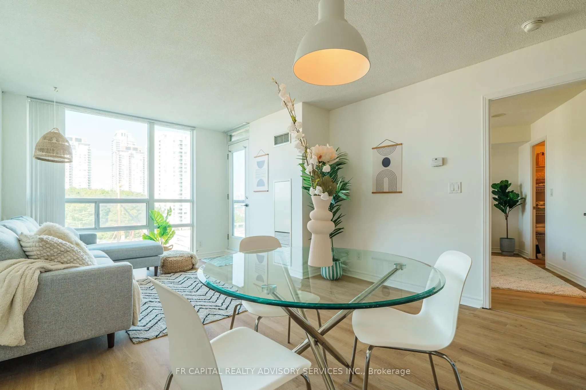 68 Grangeway Avenue, #1102