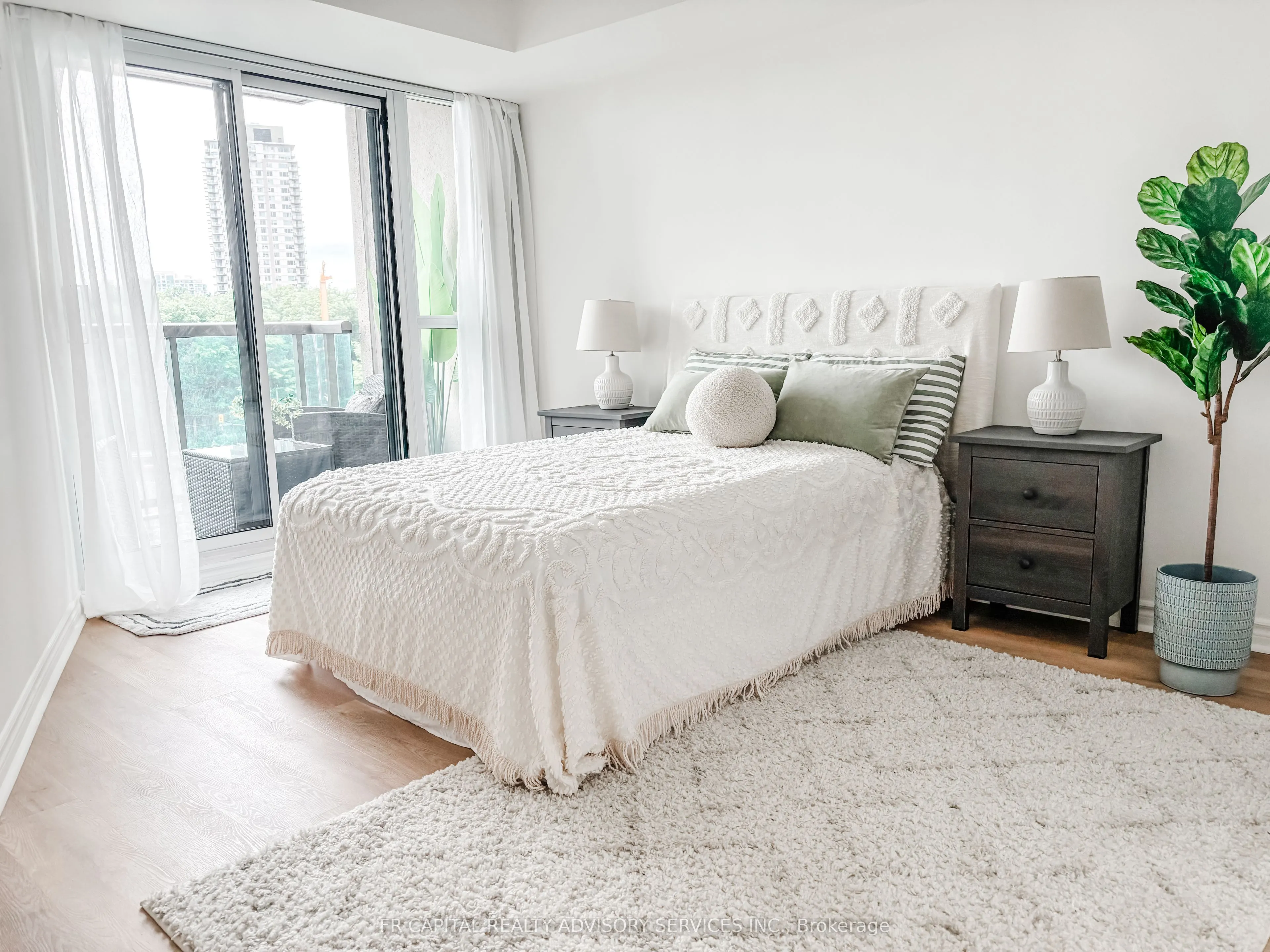 68 Grangeway Avenue, #1102