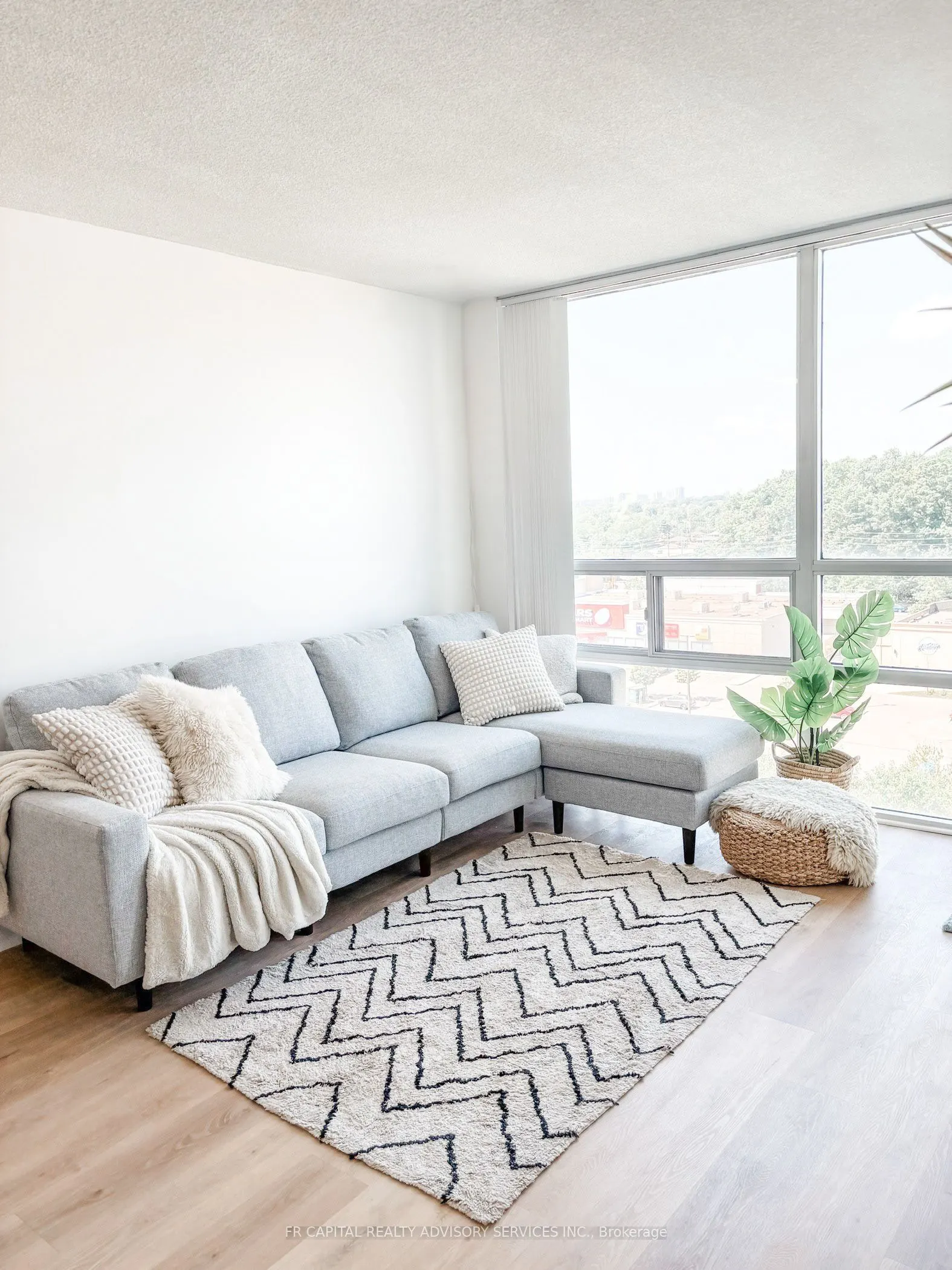 68 Grangeway Avenue, #1102