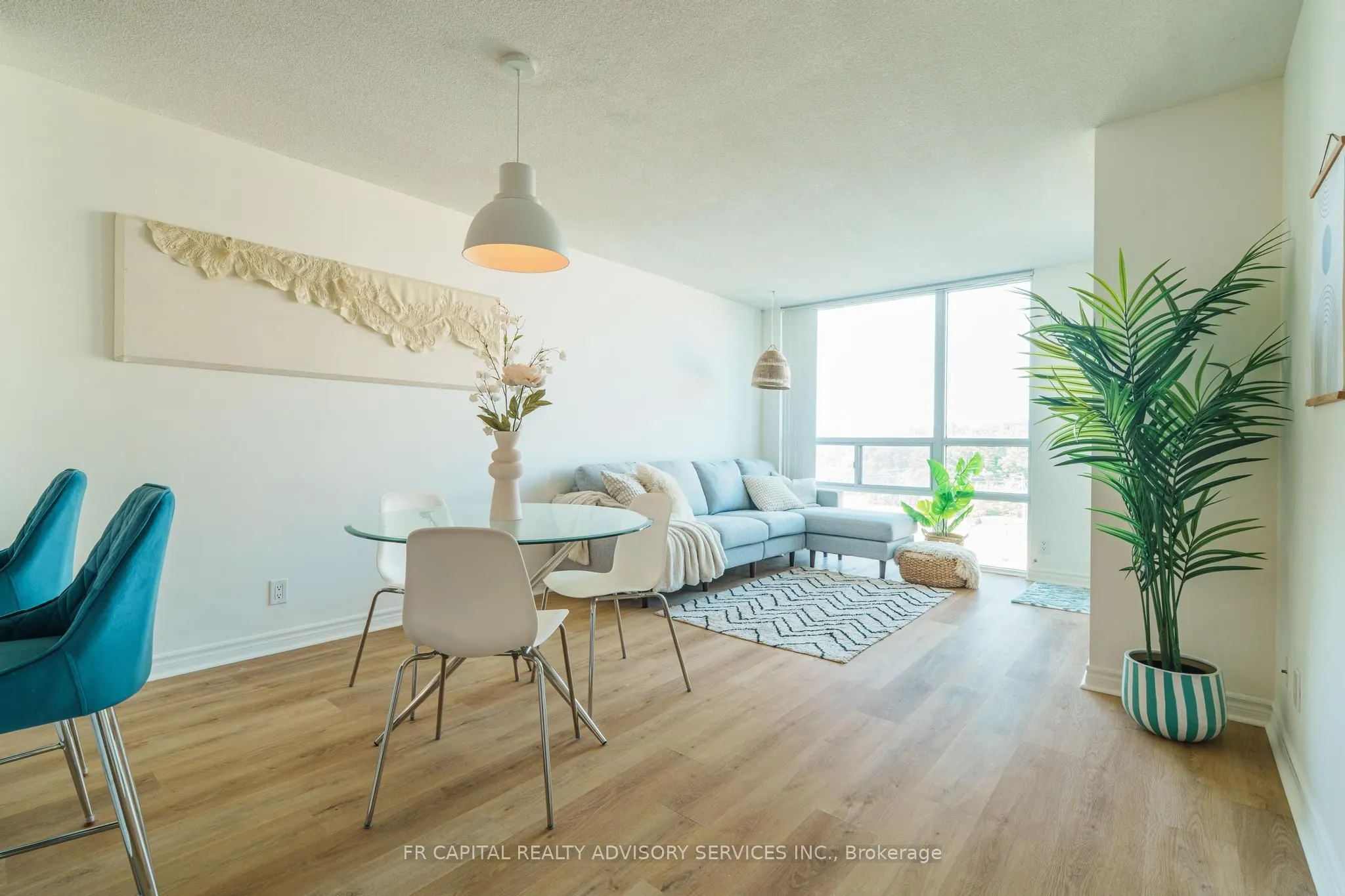 68 Grangeway Avenue, #1102