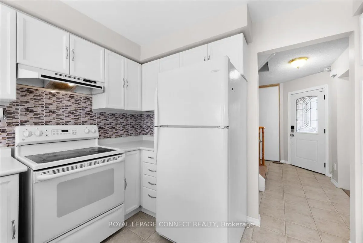 54 Parklawn Drive W