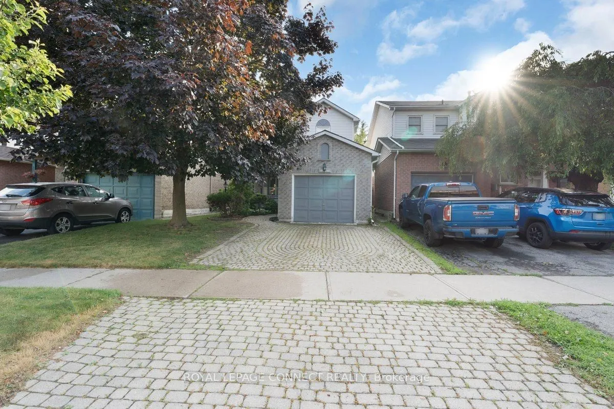54 Parklawn Drive W