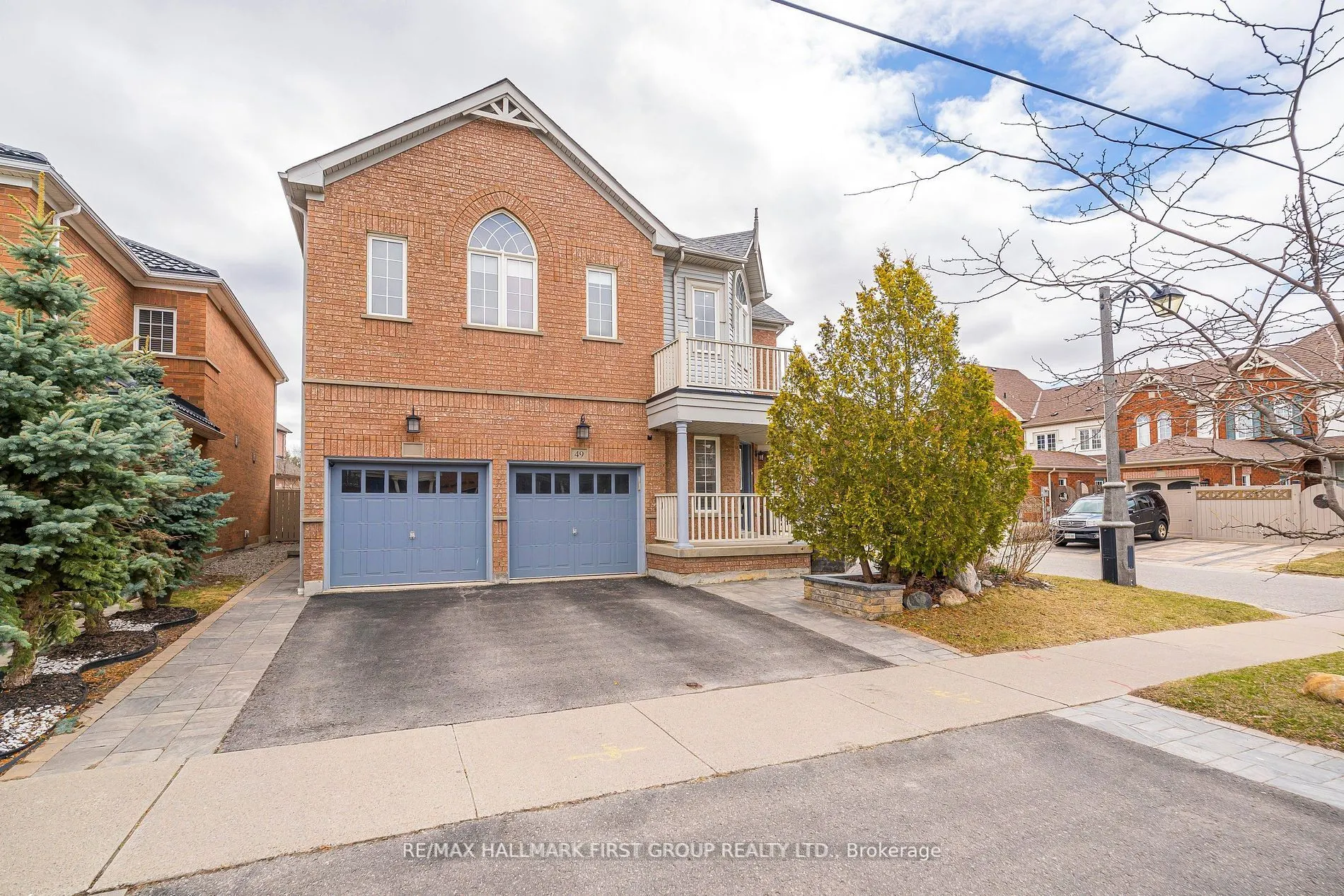 49 THACKERY Drive