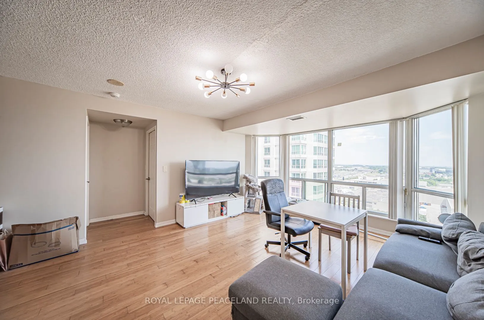 1 Lee Centre Drive, #1905