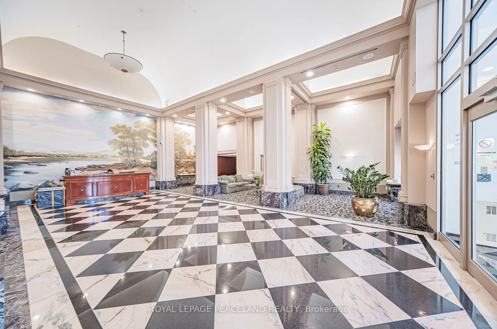 1 Lee Centre Drive, #1905