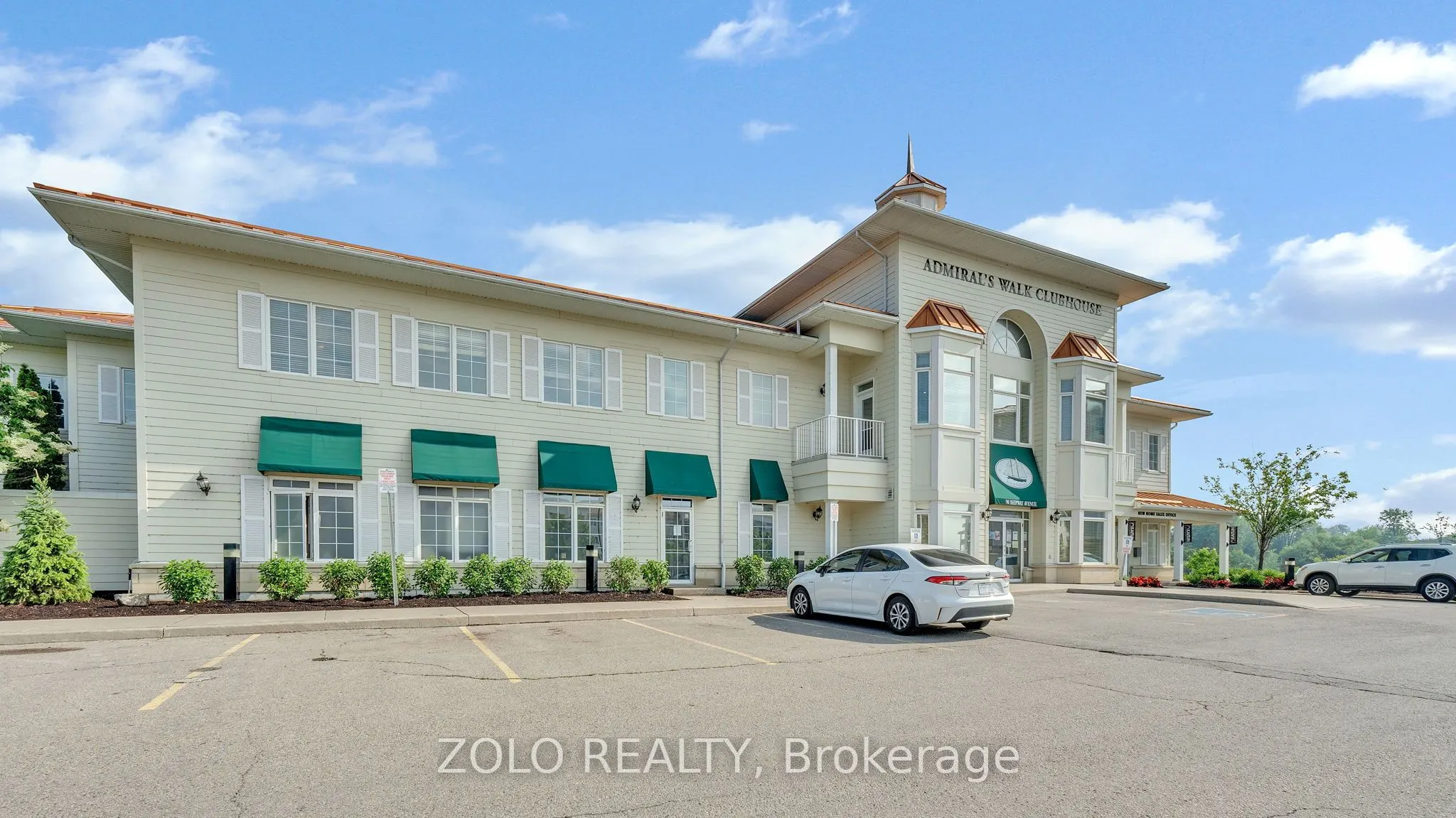 395 Lakebreeze Drive, #301