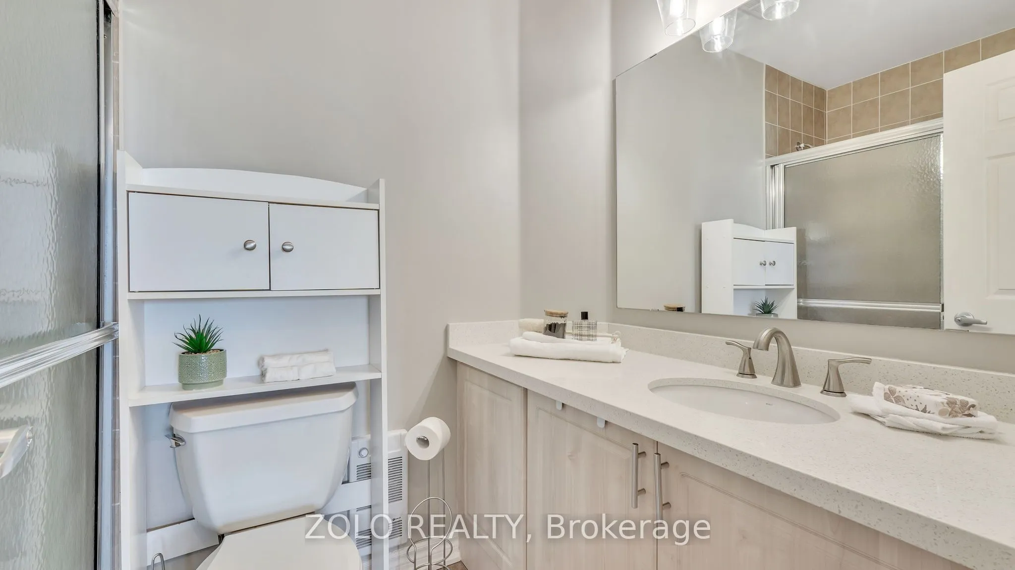 395 Lakebreeze Drive, #301