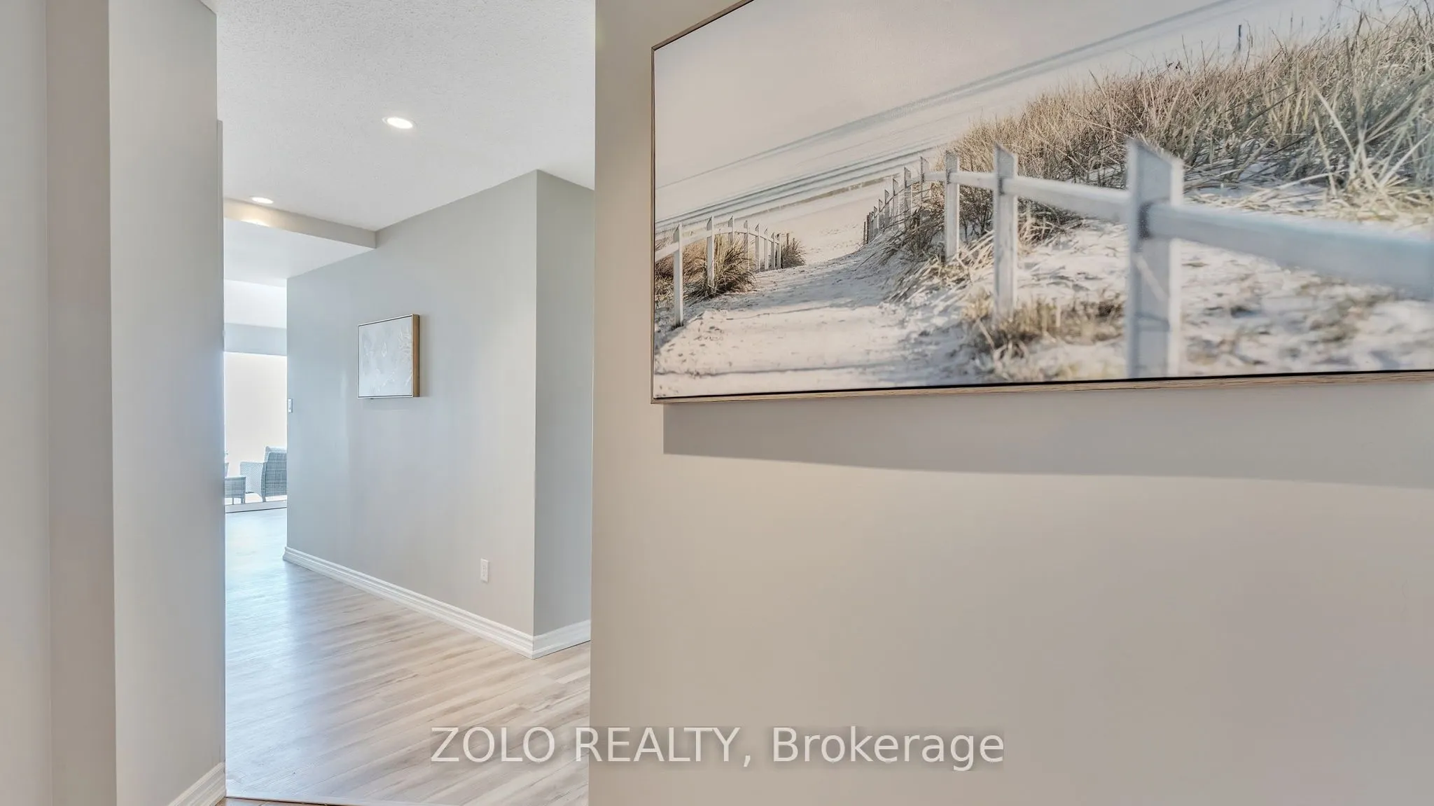 395 Lakebreeze Drive, #301