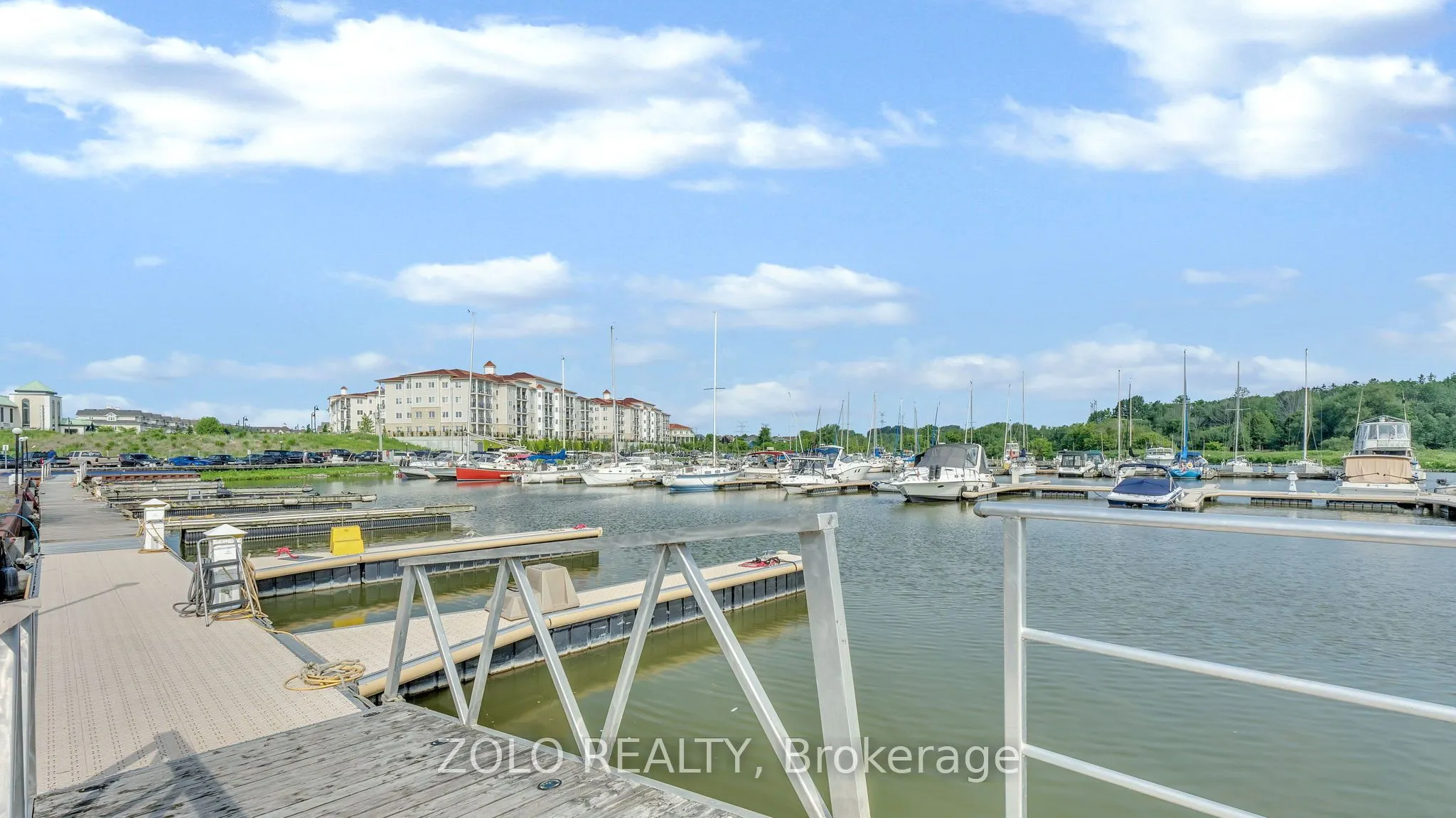 395 Lakebreeze Drive, #301