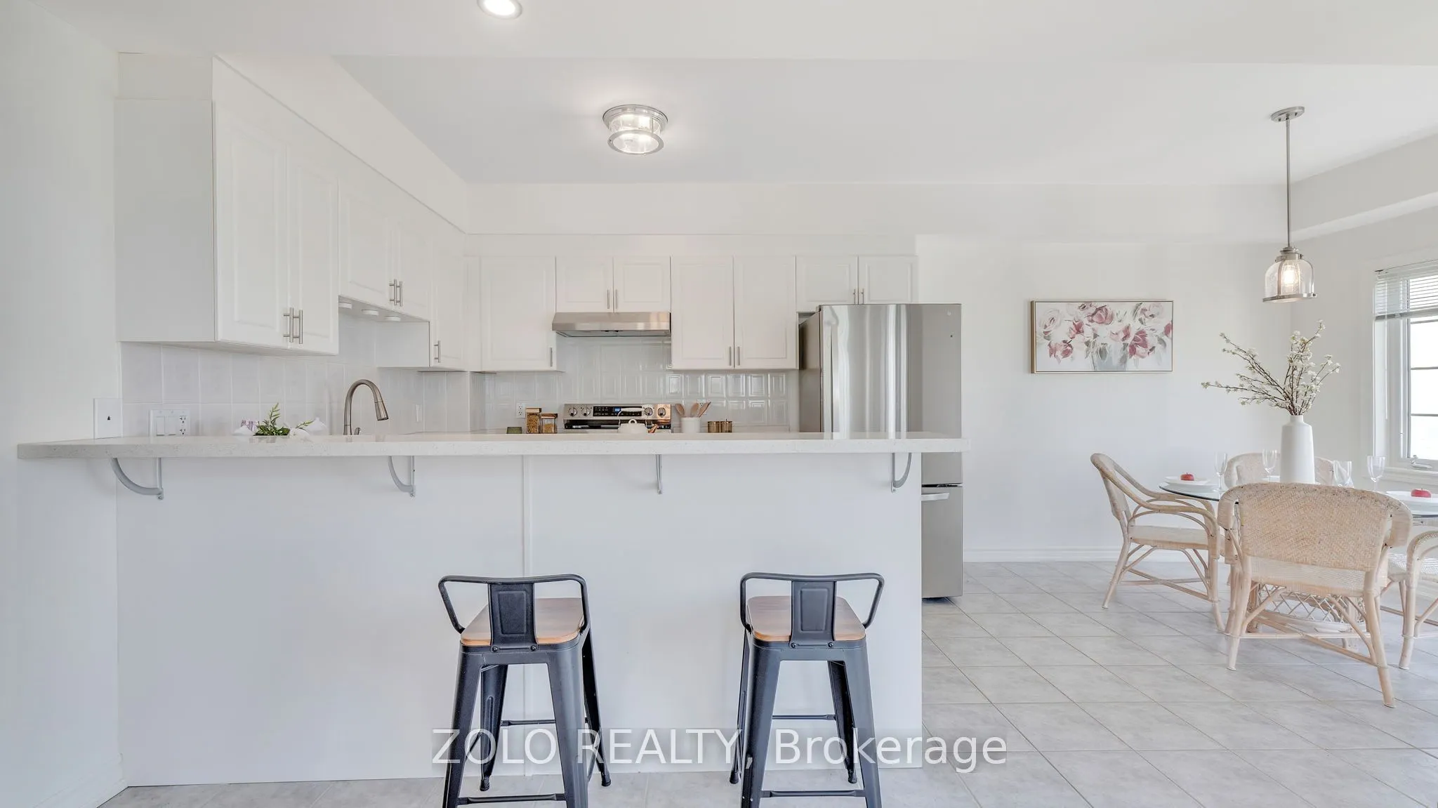395 Lakebreeze Drive, #301